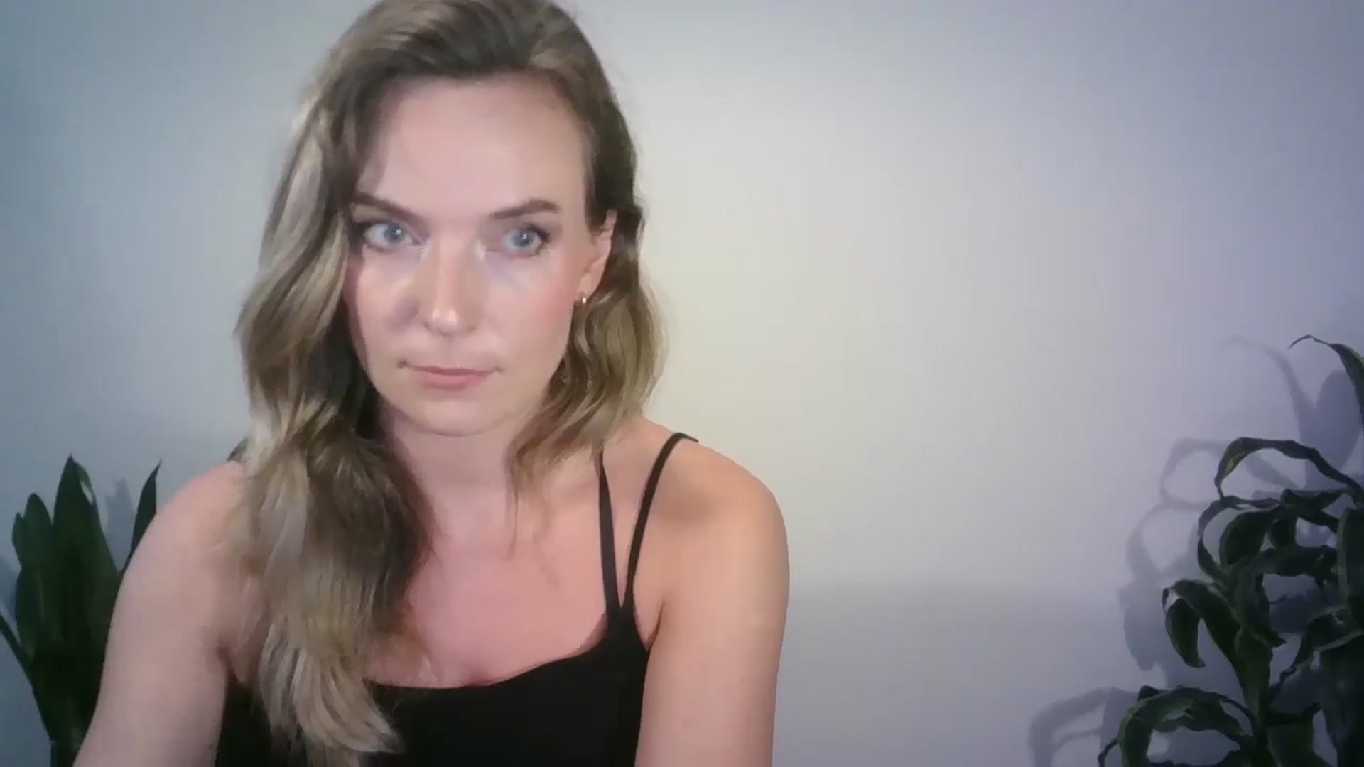 Gallery image thumbnail from Ana_Alexis's myfreecams stream on, 07/22/2024, 20:09 image 5 of 20