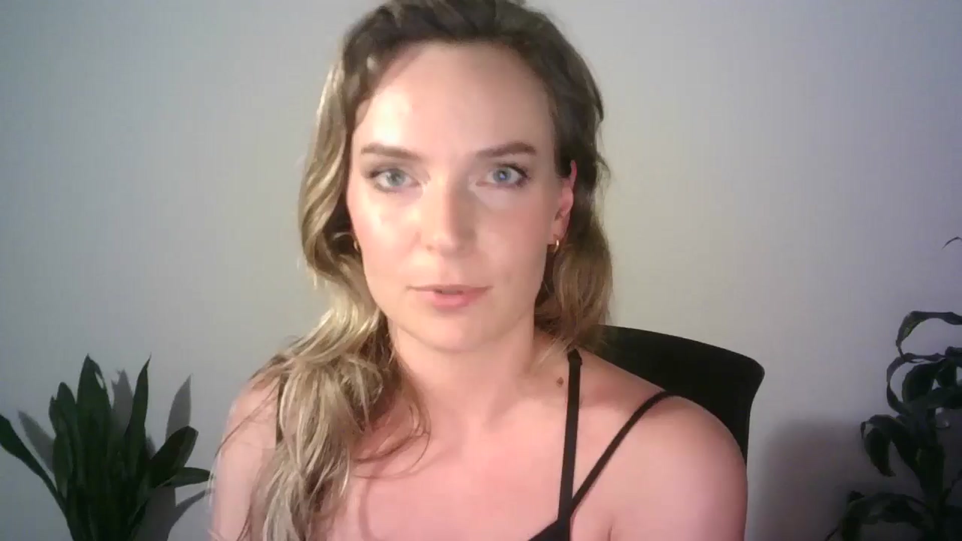 Gallery image thumbnail from Ana_Alexis's myfreecams stream on, 07/22/2024, 23:26 image 11 of 20