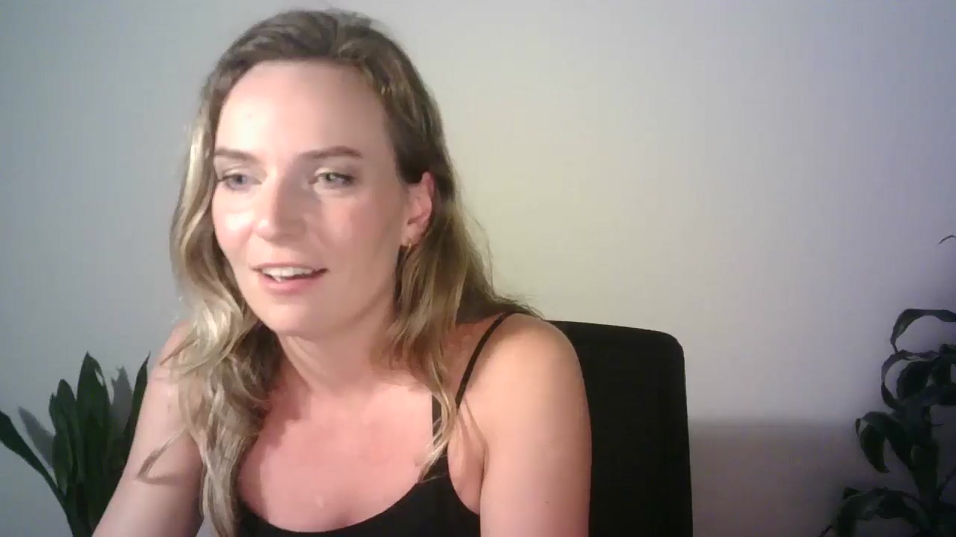 Gallery image thumbnail from Ana_Alexis's myfreecams stream on, 07/22/2024, 23:26 image 5 of 20