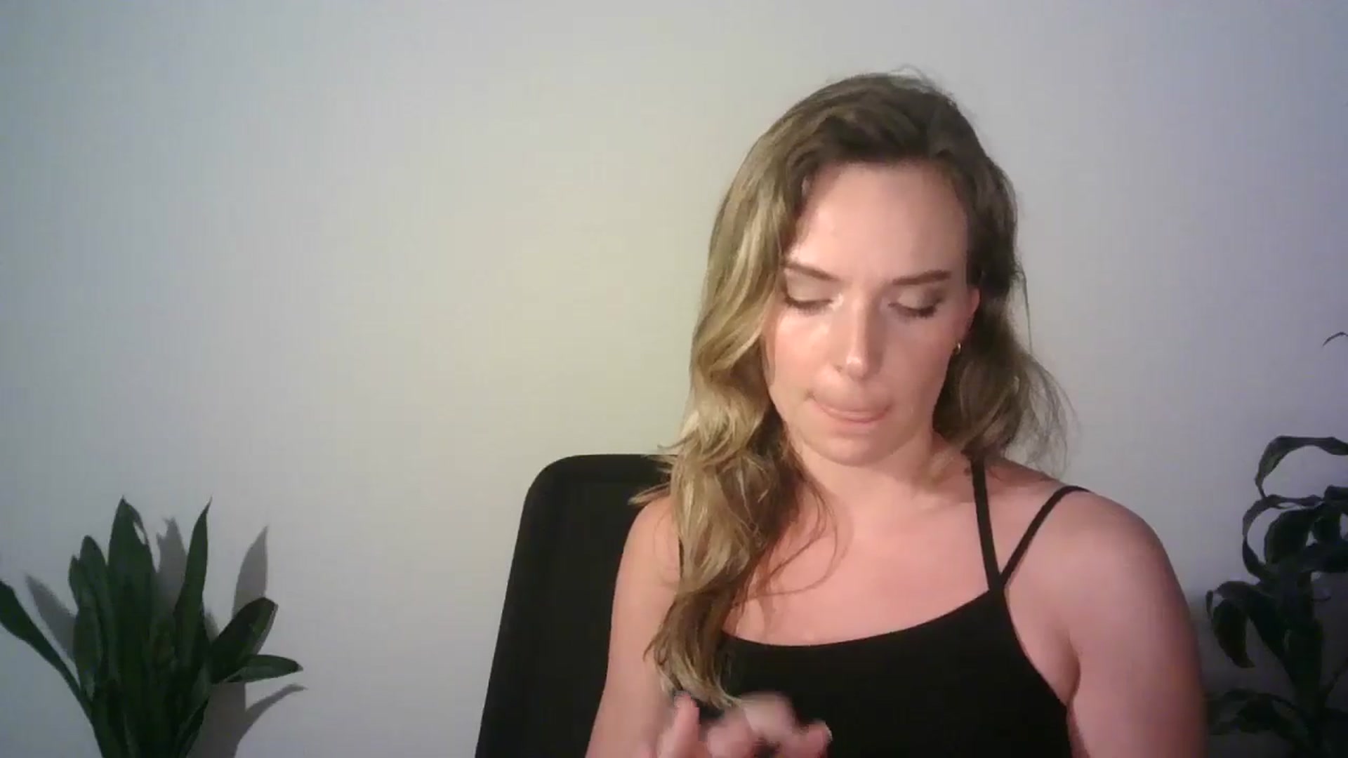 Gallery image thumbnail from Ana_Alexis's myfreecams stream on, 07/22/2024, 23:26 image 16 of 20