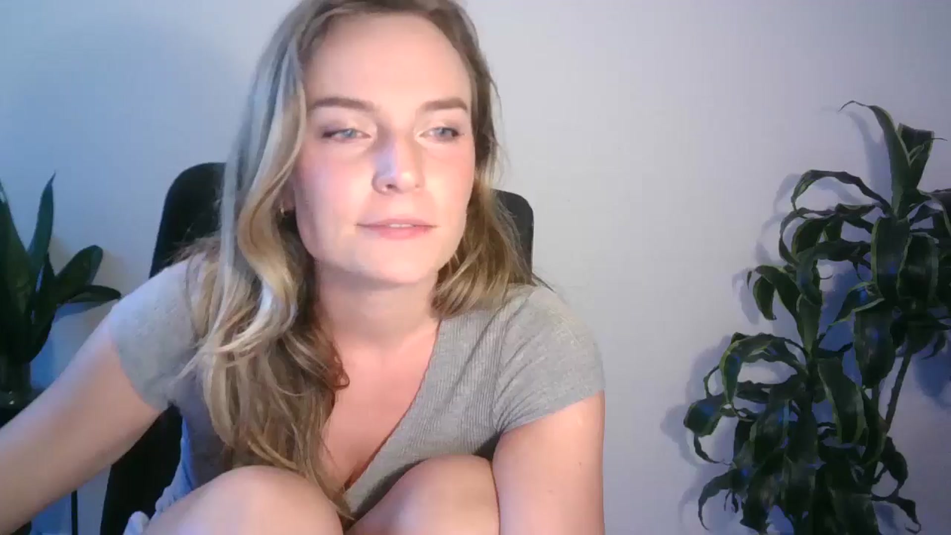 Gallery image thumbnail from Ana_Alexis's myfreecams stream on, 07/23/2024, 19:57 image 4 of 20
