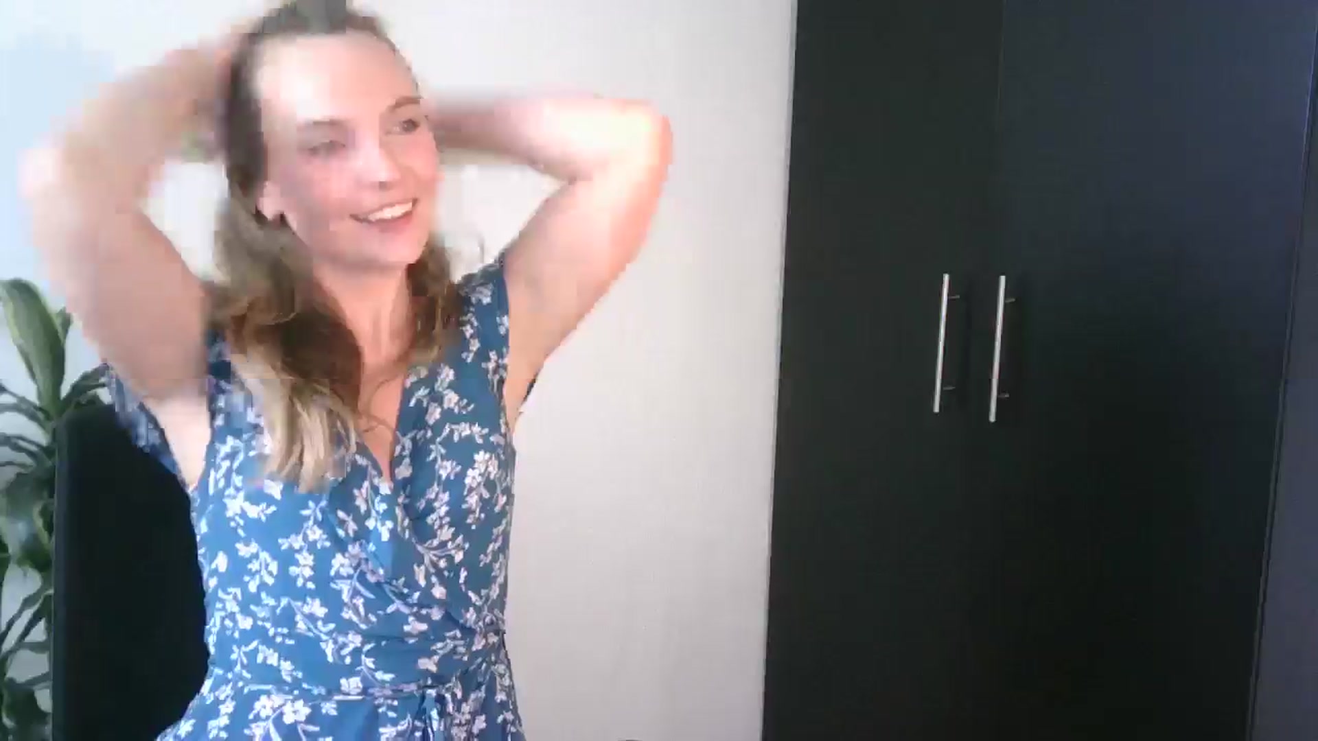 Gallery image thumbnail from Ana_Alexis's myfreecams stream on, 07/26/2024, 17:34 image 17 of 20