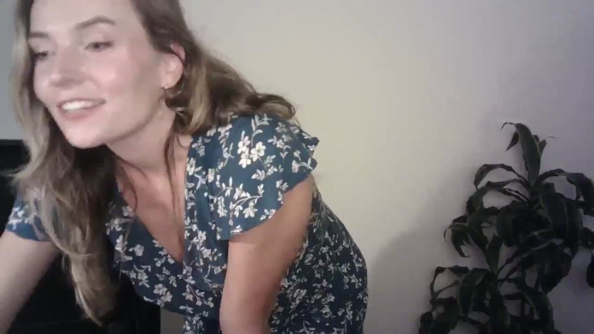 Gallery image thumbnail from Ana_Alexis's myfreecams stream on, 07/26/2024, 21:00 image 19 of 20