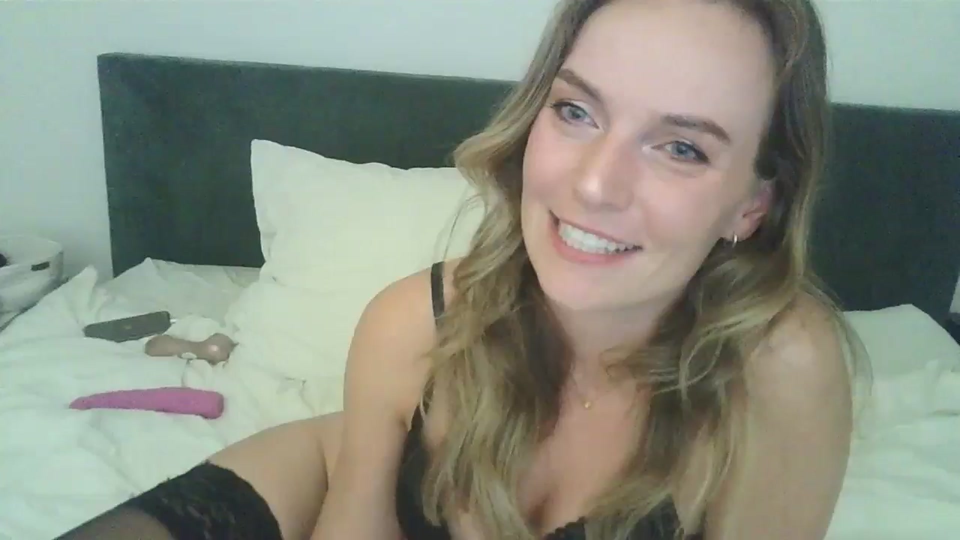 Gallery image thumbnail from Ana_Alexis's myfreecams stream on, 08/02/2024, 22:10 image 1 of 20