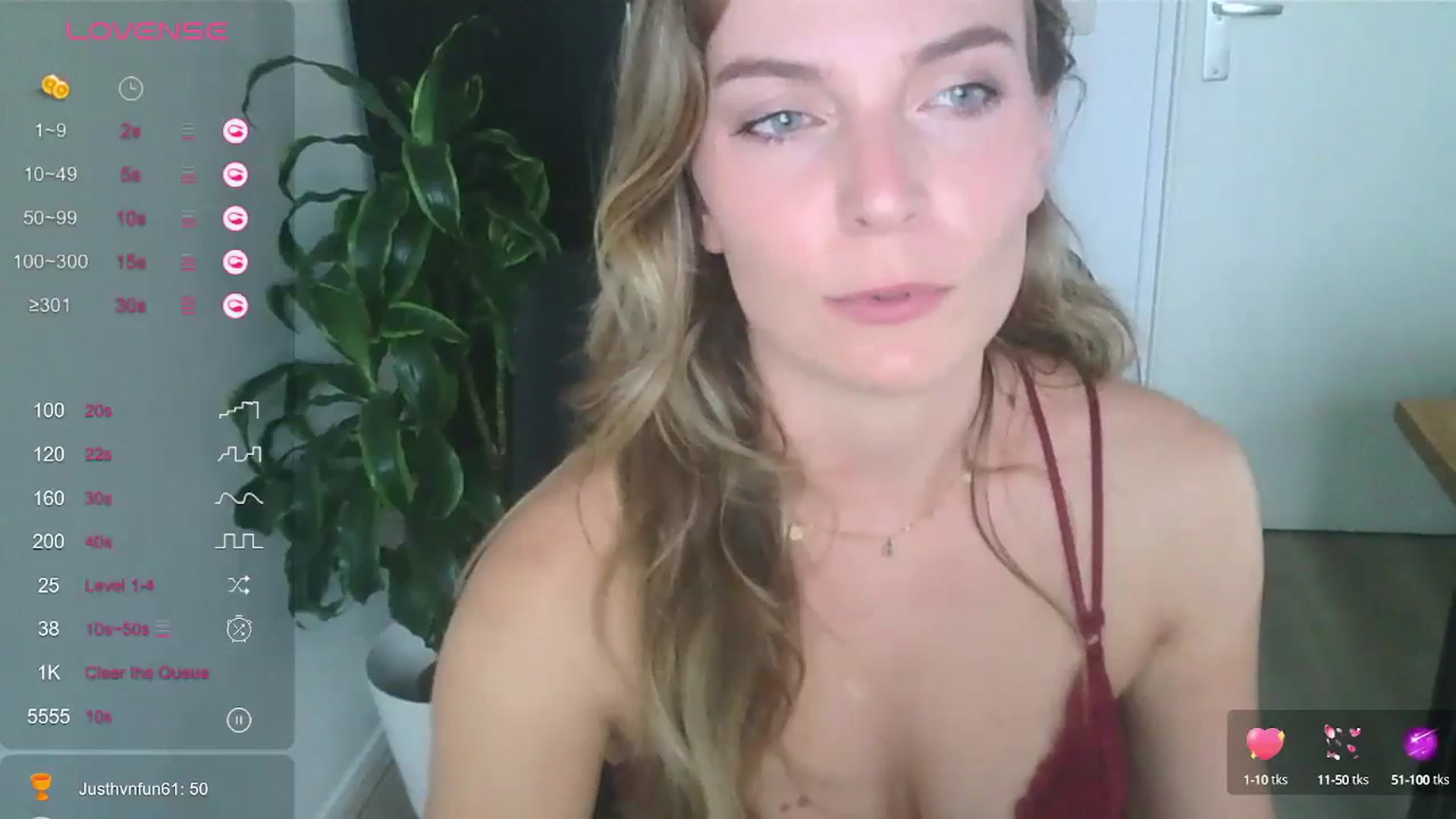 Gallery image thumbnail from Ana_Alexis's myfreecams stream on, 08/16/2024, 17:33 image 4 of 20