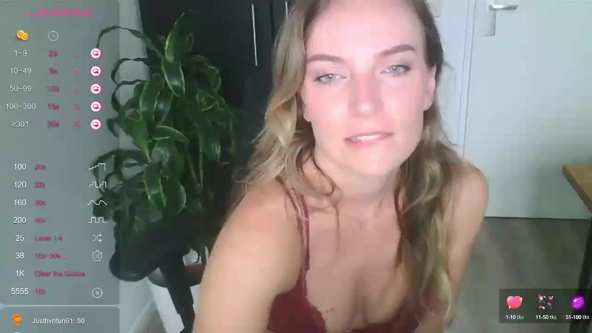 Gallery image thumbnail from Ana_Alexis's myfreecams stream on, 08/16/2024, 18:00 image 19 of 20