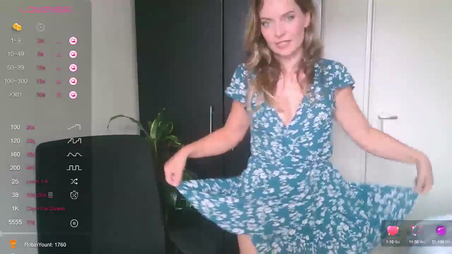 Gallery image thumbnail from Ana_Alexis's myfreecams stream on, 08/17/2024, 15:49 image 6 of 20