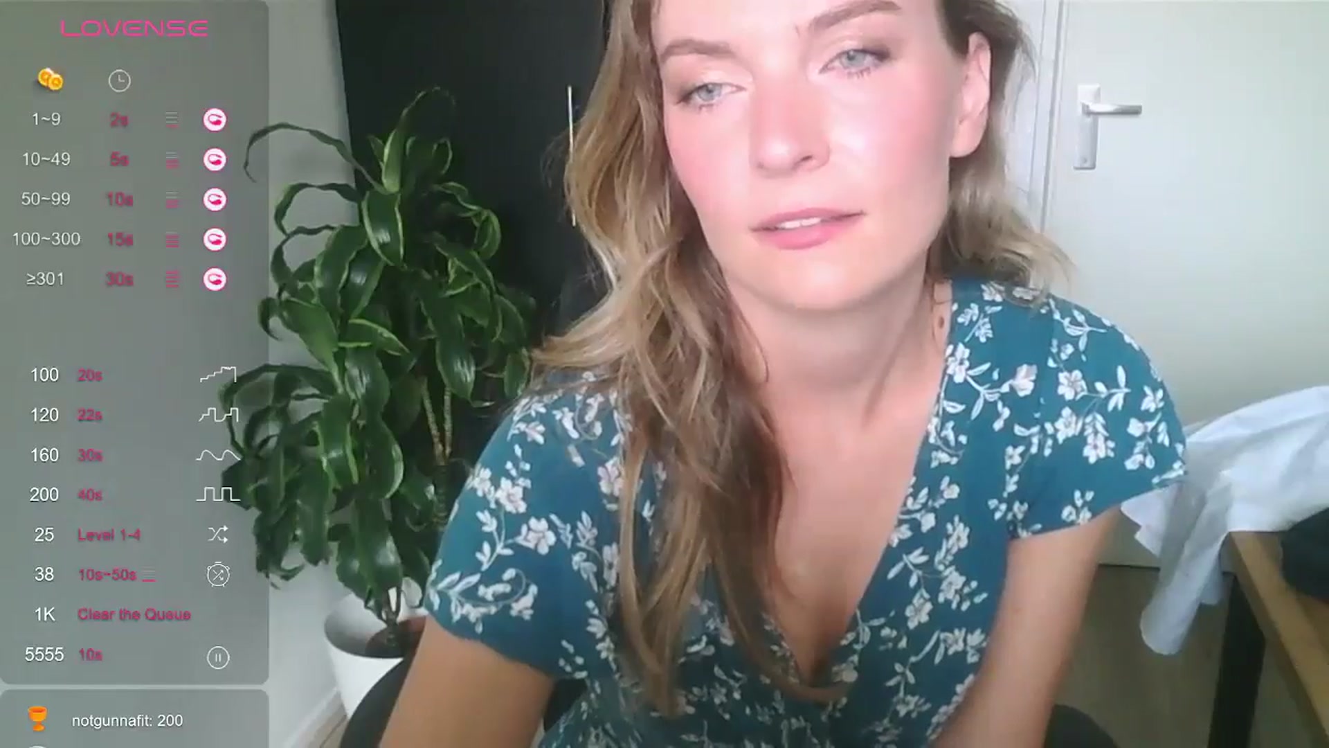Gallery image thumbnail from Ana_Alexis's myfreecams stream on, 08/18/2024, 14:10 image 4 of 20