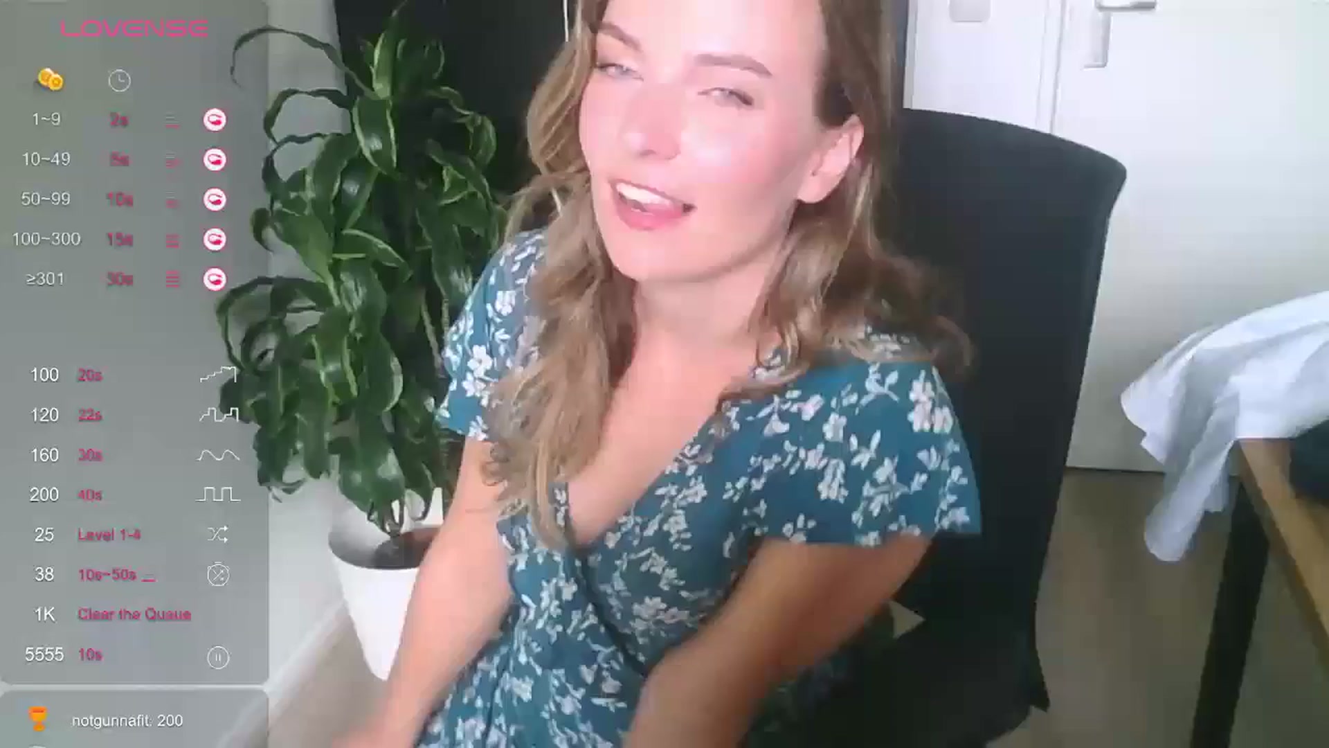 Gallery image thumbnail from Ana_Alexis's myfreecams stream on, 08/18/2024, 14:10 image 8 of 20