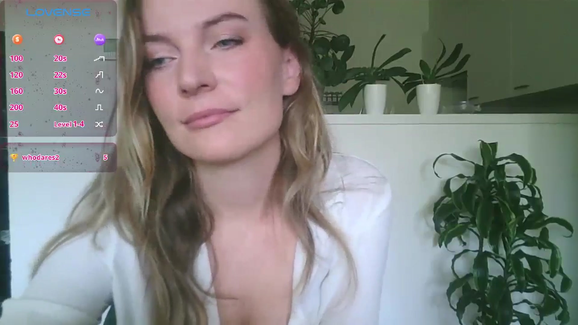 Gallery image thumbnail from Ana_Alexis's myfreecams stream on, 08/29/2024, 11:21 image 10 of 20