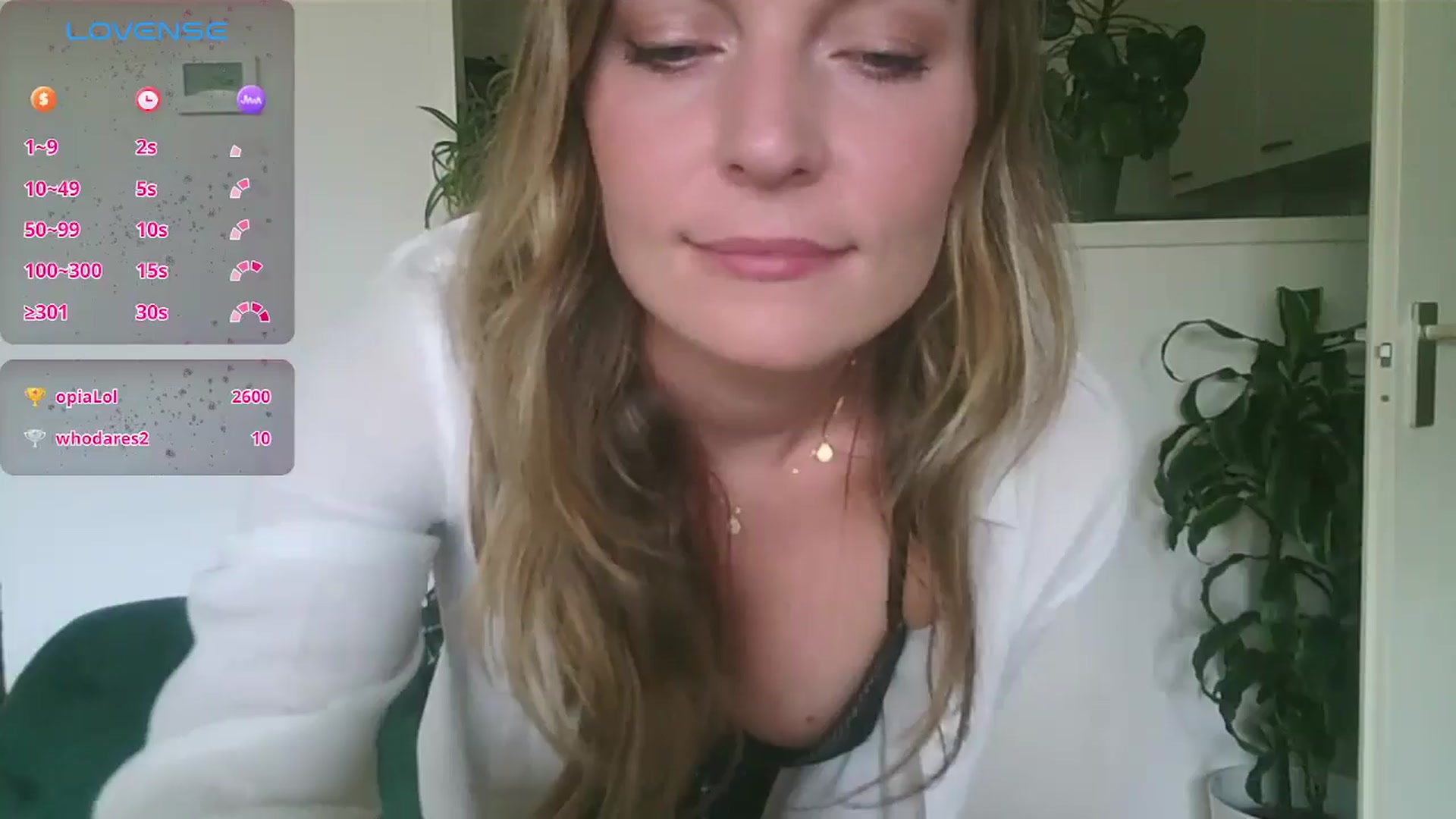 Gallery image thumbnail from Ana_Alexis's myfreecams stream on, 08/29/2024, 12:40 image 18 of 20