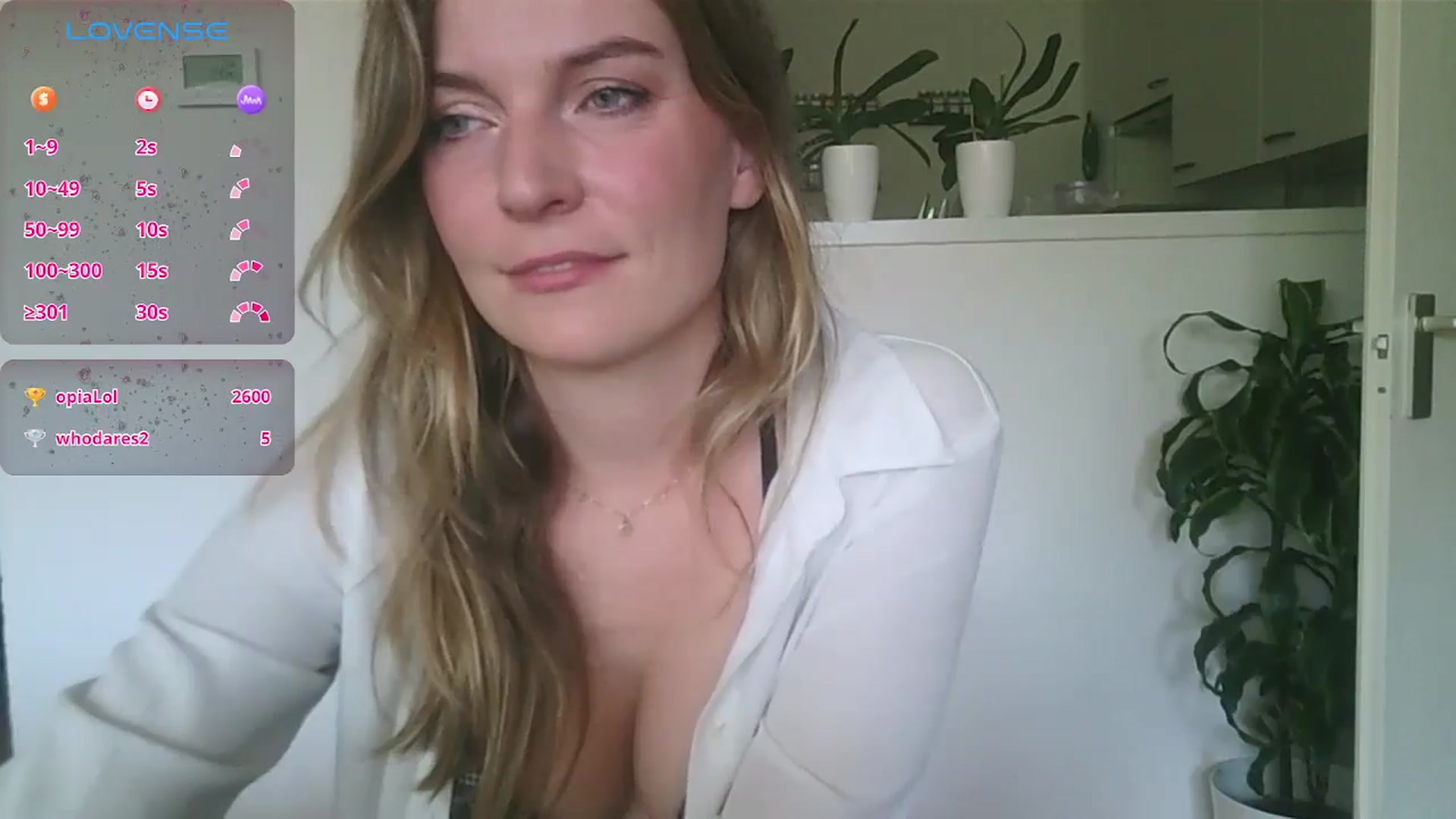 Gallery image thumbnail from Ana_Alexis's myfreecams stream on, 08/29/2024, 12:40 image 5 of 20
