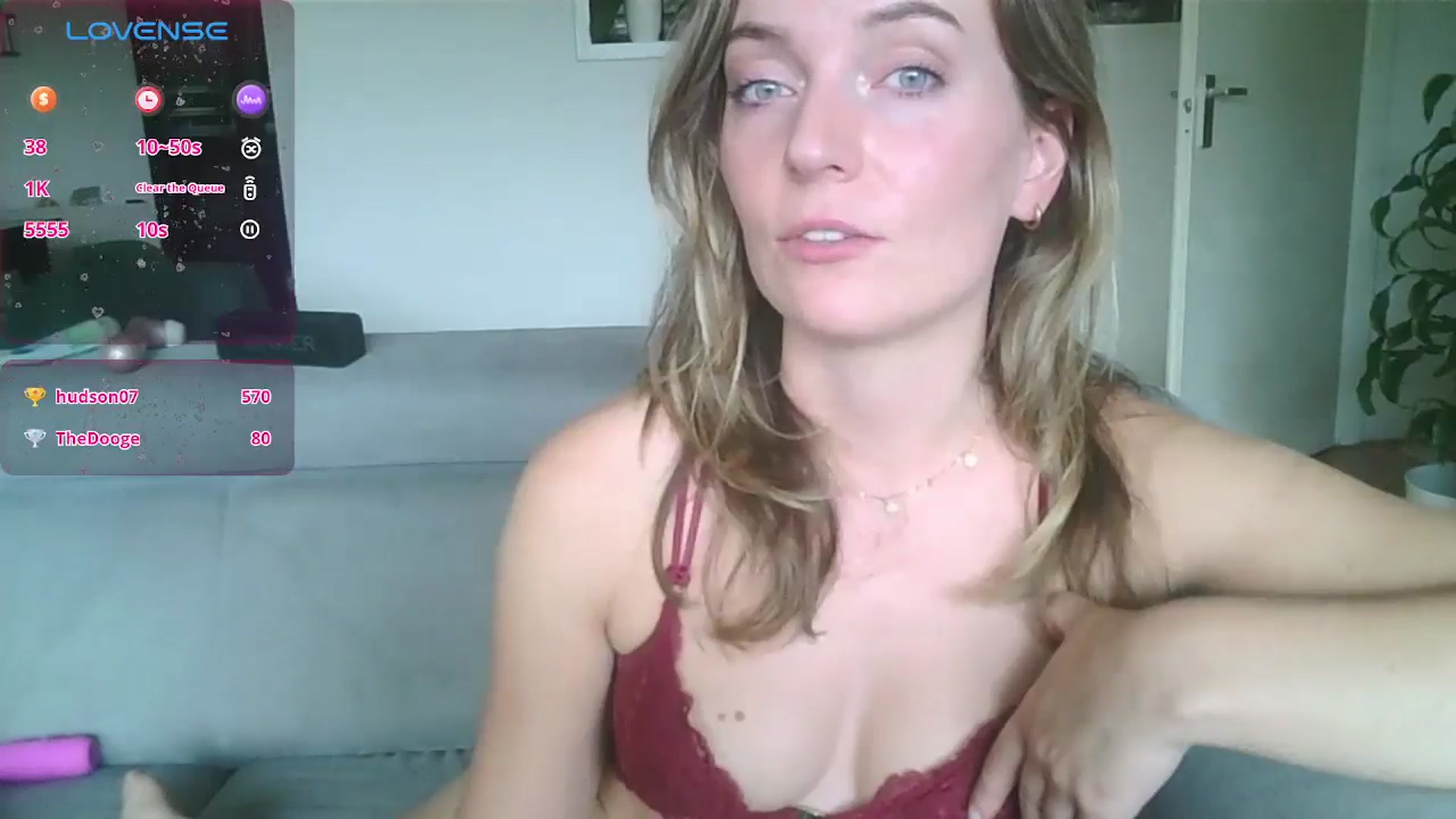 Gallery image thumbnail from Ana_Alexis's myfreecams stream on, 09/03/2024, 13:17 image 6 of 20