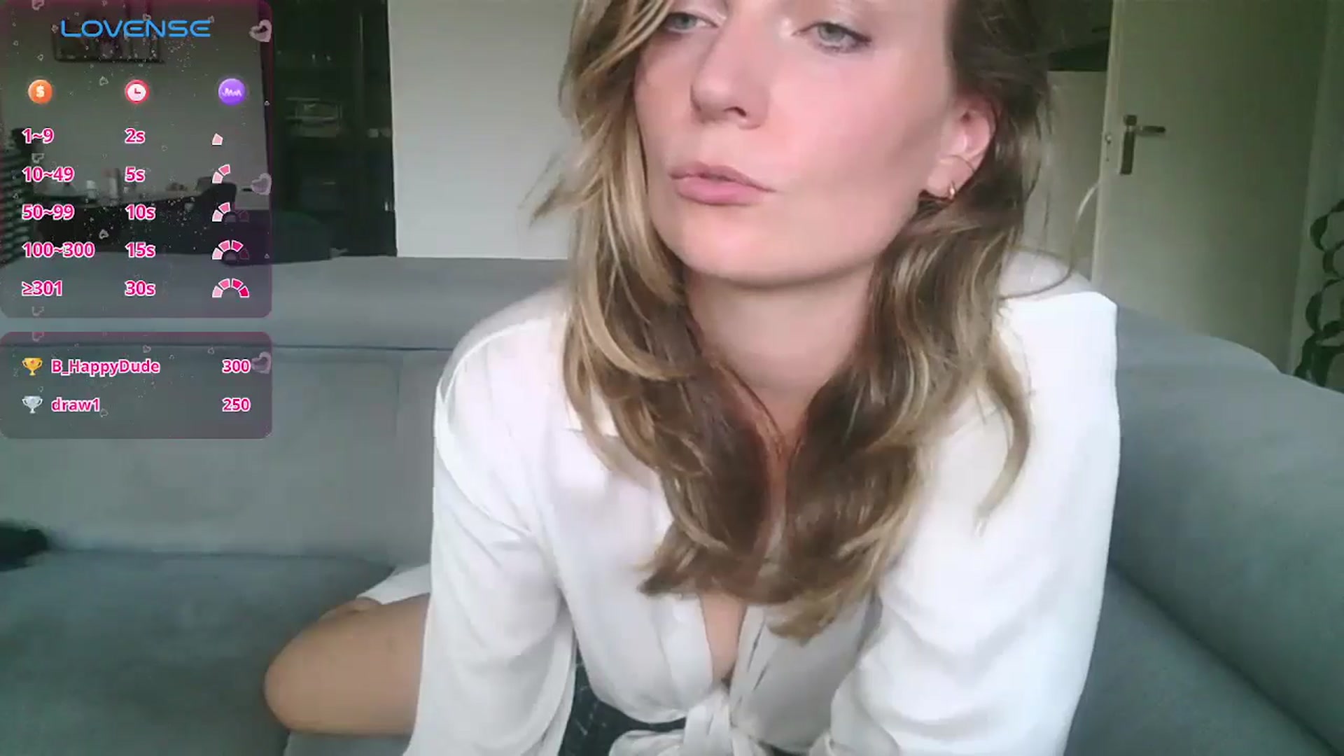 Gallery image thumbnail from Ana_Alexis's myfreecams stream on, 09/04/2024, 13:18 image 11 of 20