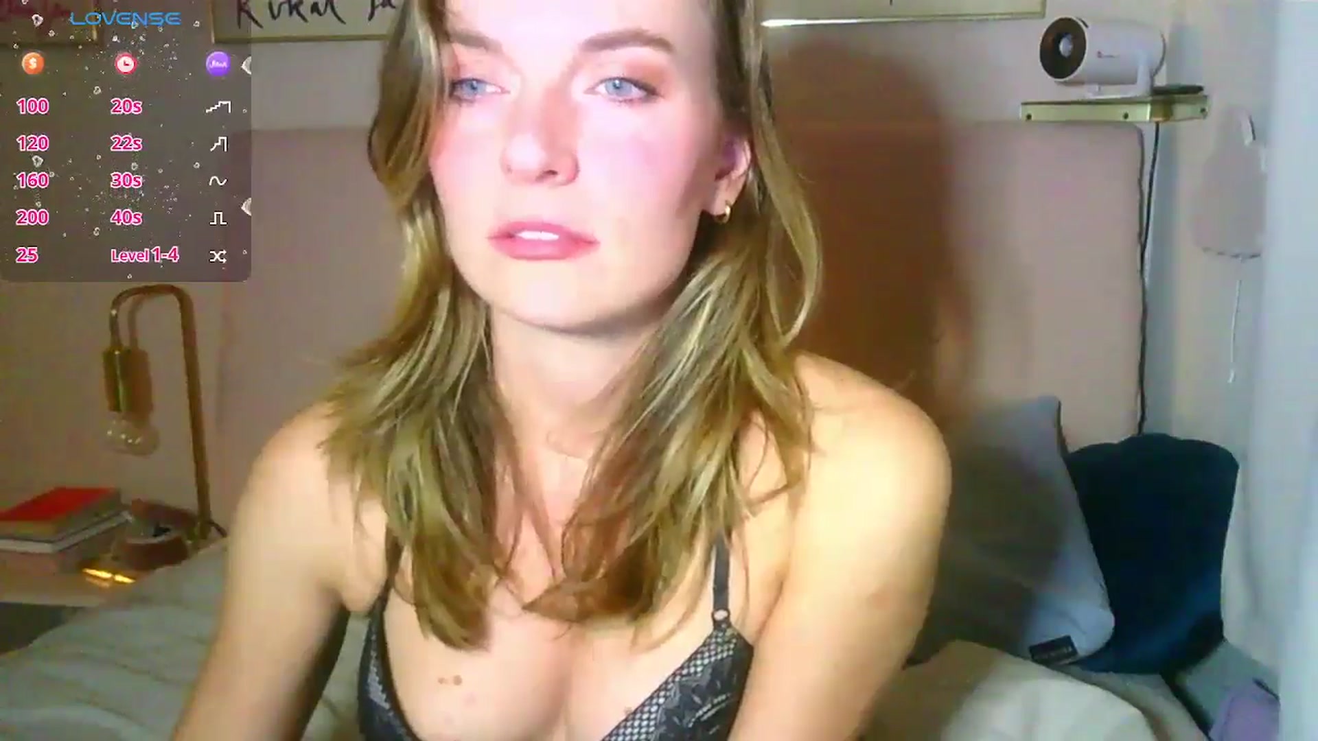 Gallery image thumbnail from Ana_Alexis's myfreecams stream on, 09/13/2024, 20:03 image 3 of 20