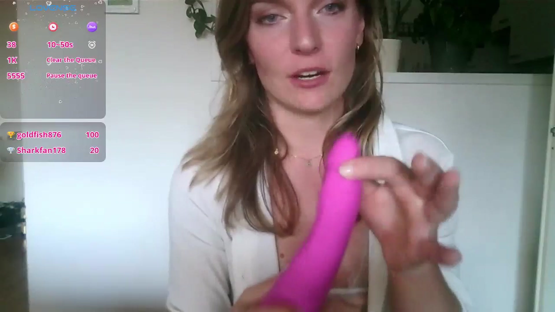 Gallery image thumbnail from Ana_Alexis's myfreecams stream on, 09/17/2024, 16:53 image 10 of 20