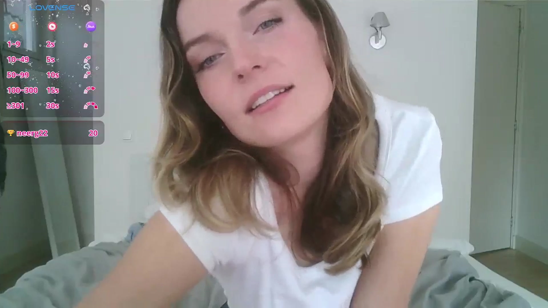Gallery image thumbnail from Ana_Alexis's myfreecams stream on, 09/26/2024, 13:15 image 15 of 20