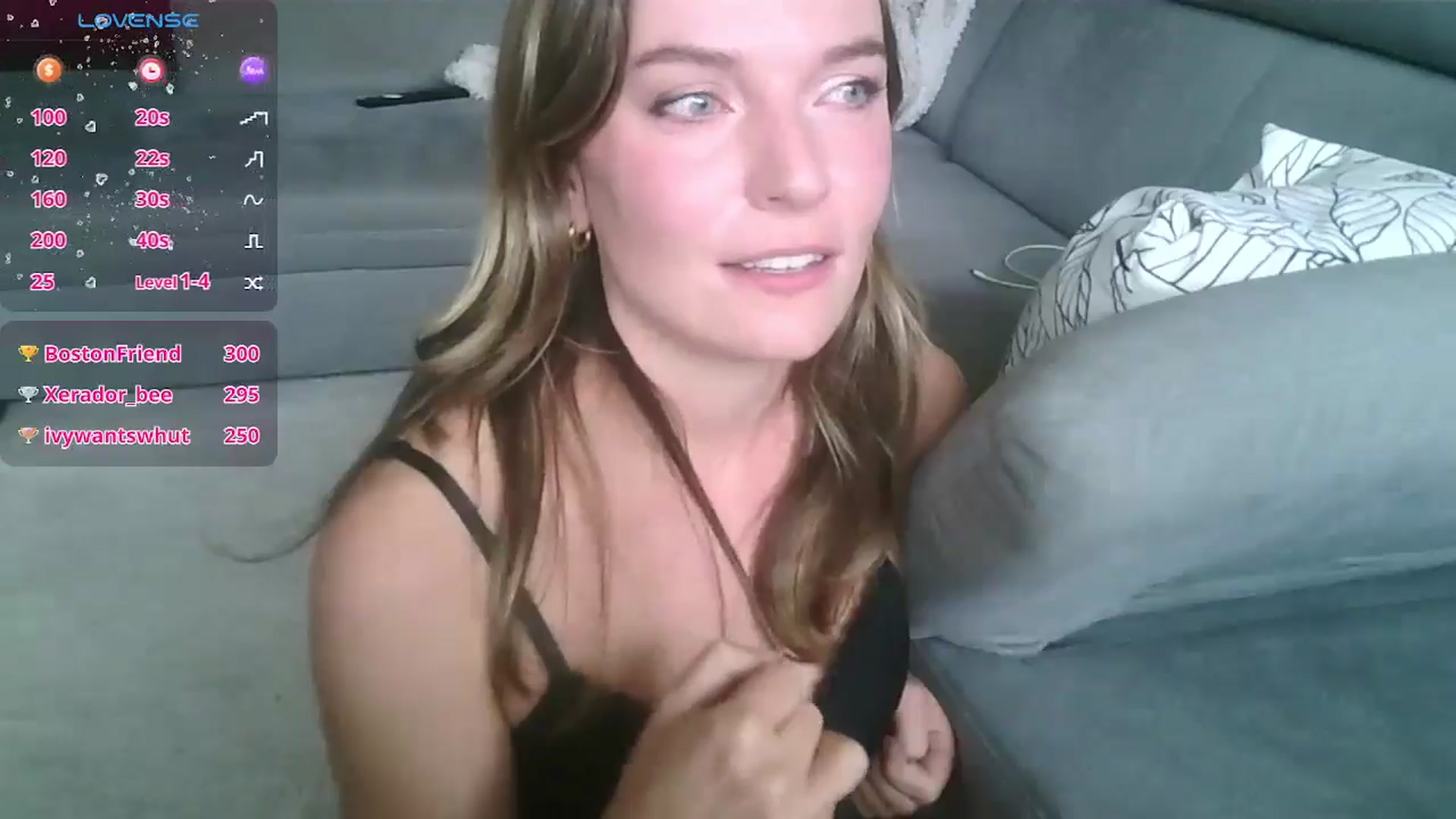 Gallery image thumbnail from Ana_Alexis's myfreecams stream on, 09/27/2024, 15:23 image 13 of 20