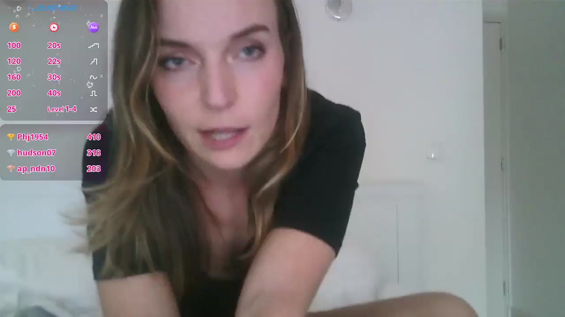 Gallery image thumbnail from Ana_Alexis's myfreecams stream on, 09/30/2024, 14:04 image 15 of 20