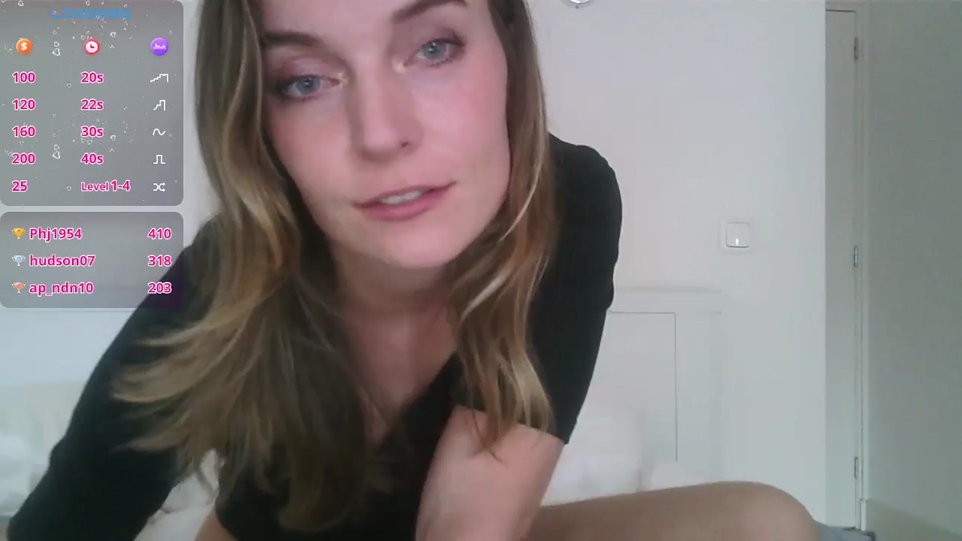 Gallery image thumbnail from Ana_Alexis's myfreecams stream on, 09/30/2024, 14:04 image 19 of 20