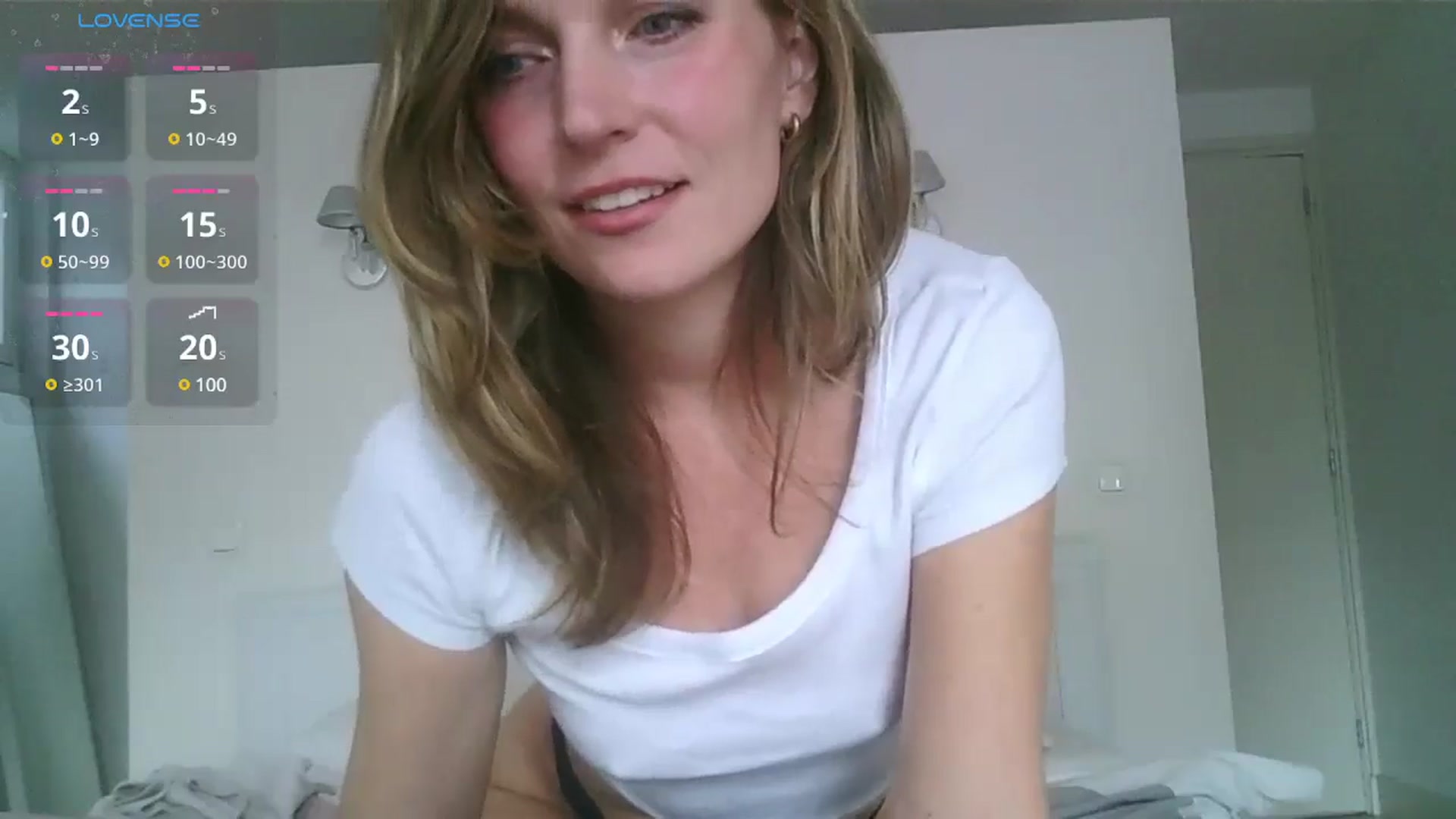 Gallery image thumbnail from Ana_Alexis's myfreecams stream on, 10/07/2024, 11:38 image 18 of 20