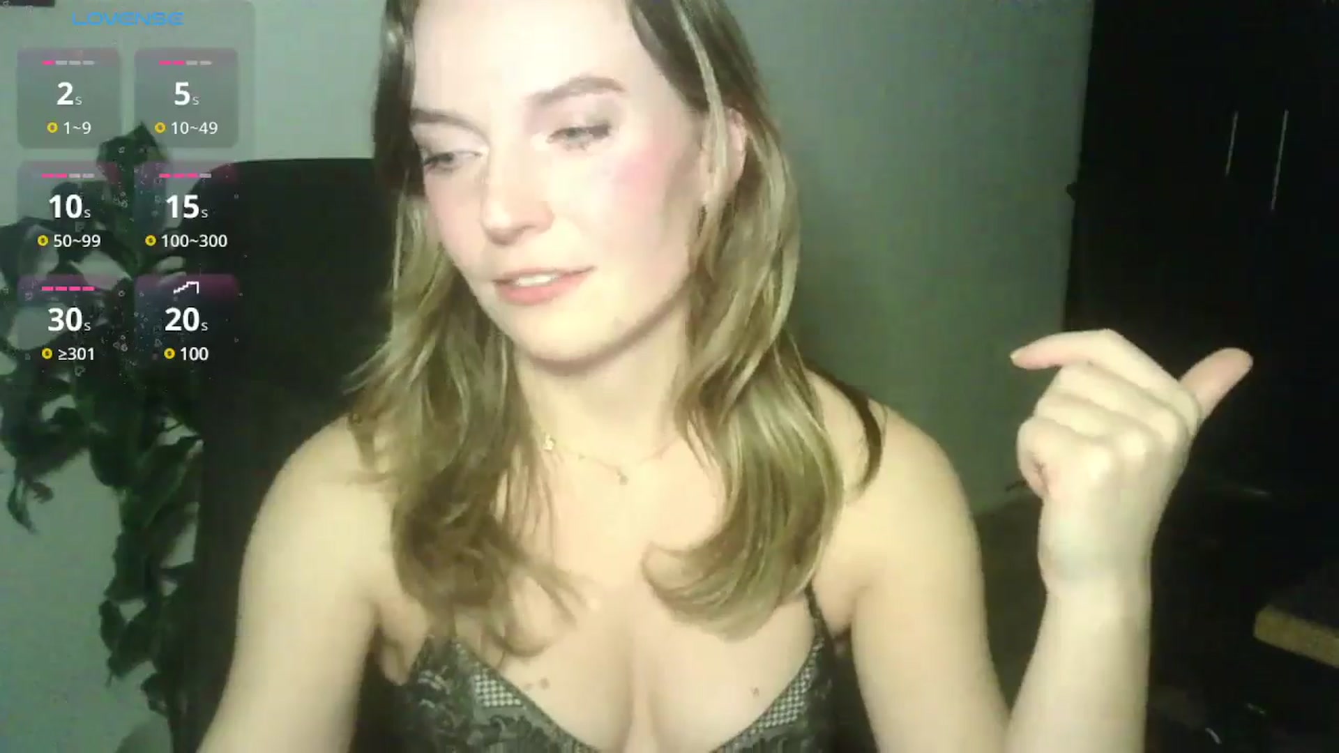 Gallery image thumbnail from Ana_Alexis's myfreecams stream on, 10/18/2024, 18:43 image 4 of 20