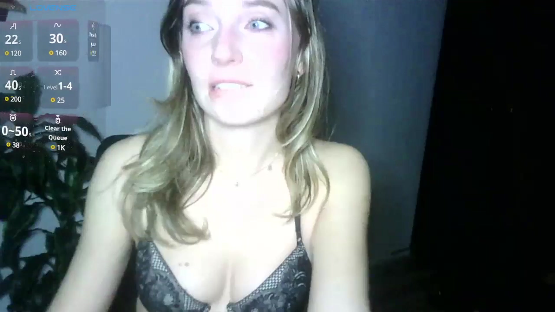 Gallery image thumbnail from Ana_Alexis's myfreecams stream on, 10/18/2024, 19:54 image 9 of 20