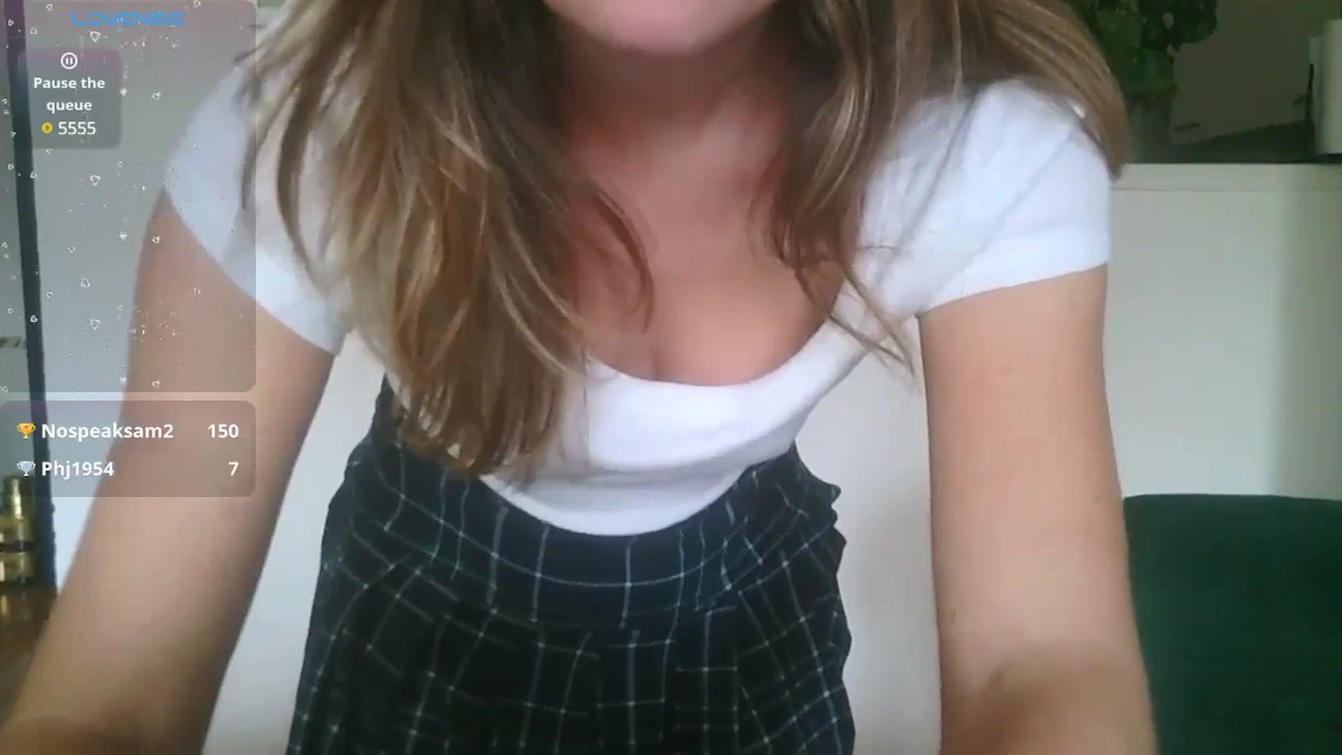 Gallery image thumbnail from Ana_Alexis's myfreecams stream on, 10/23/2024, 11:38 image 13 of 20