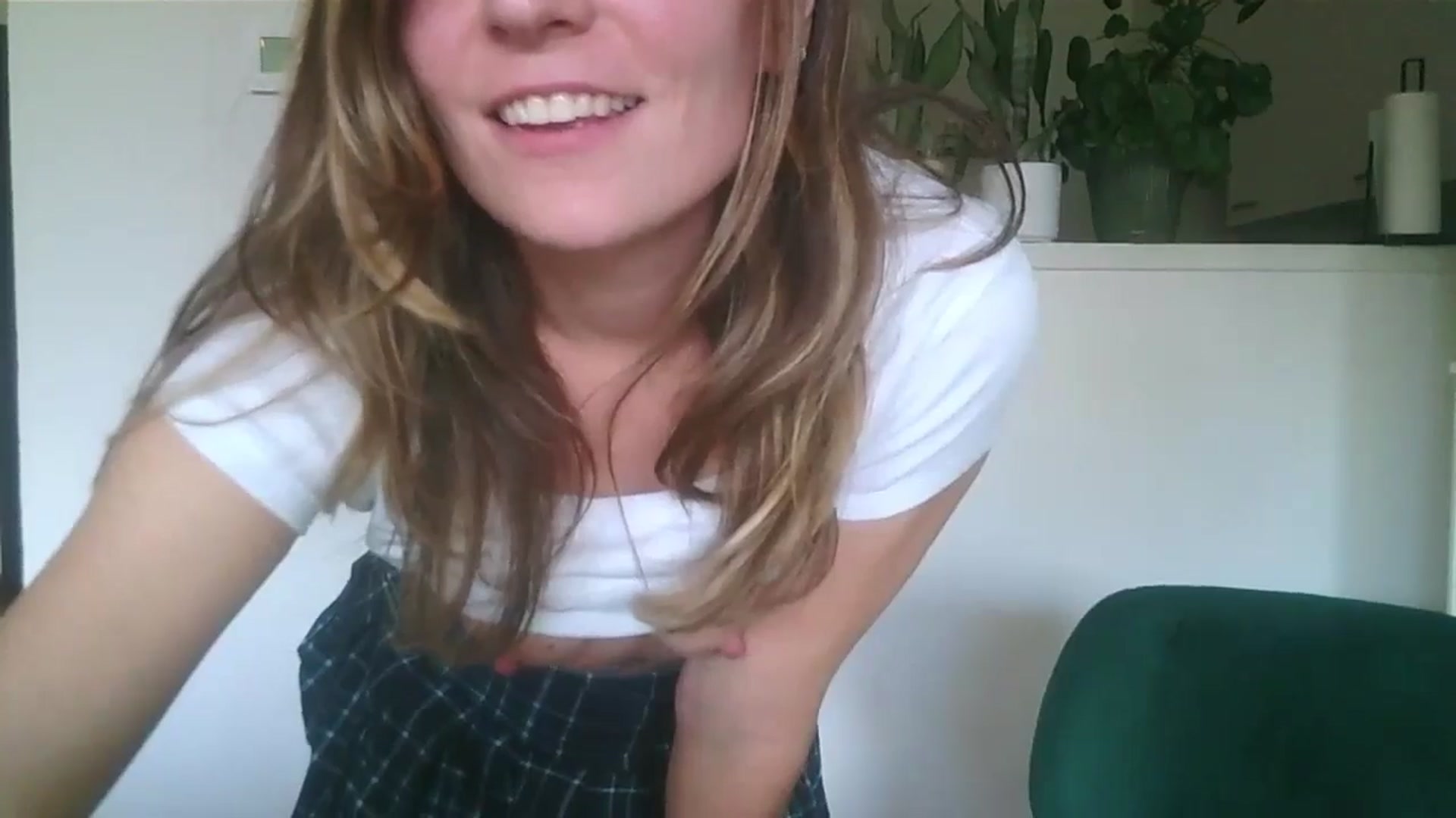 Gallery image thumbnail from Ana_Alexis's myfreecams stream on, 10/23/2024, 13:04 image 4 of 20