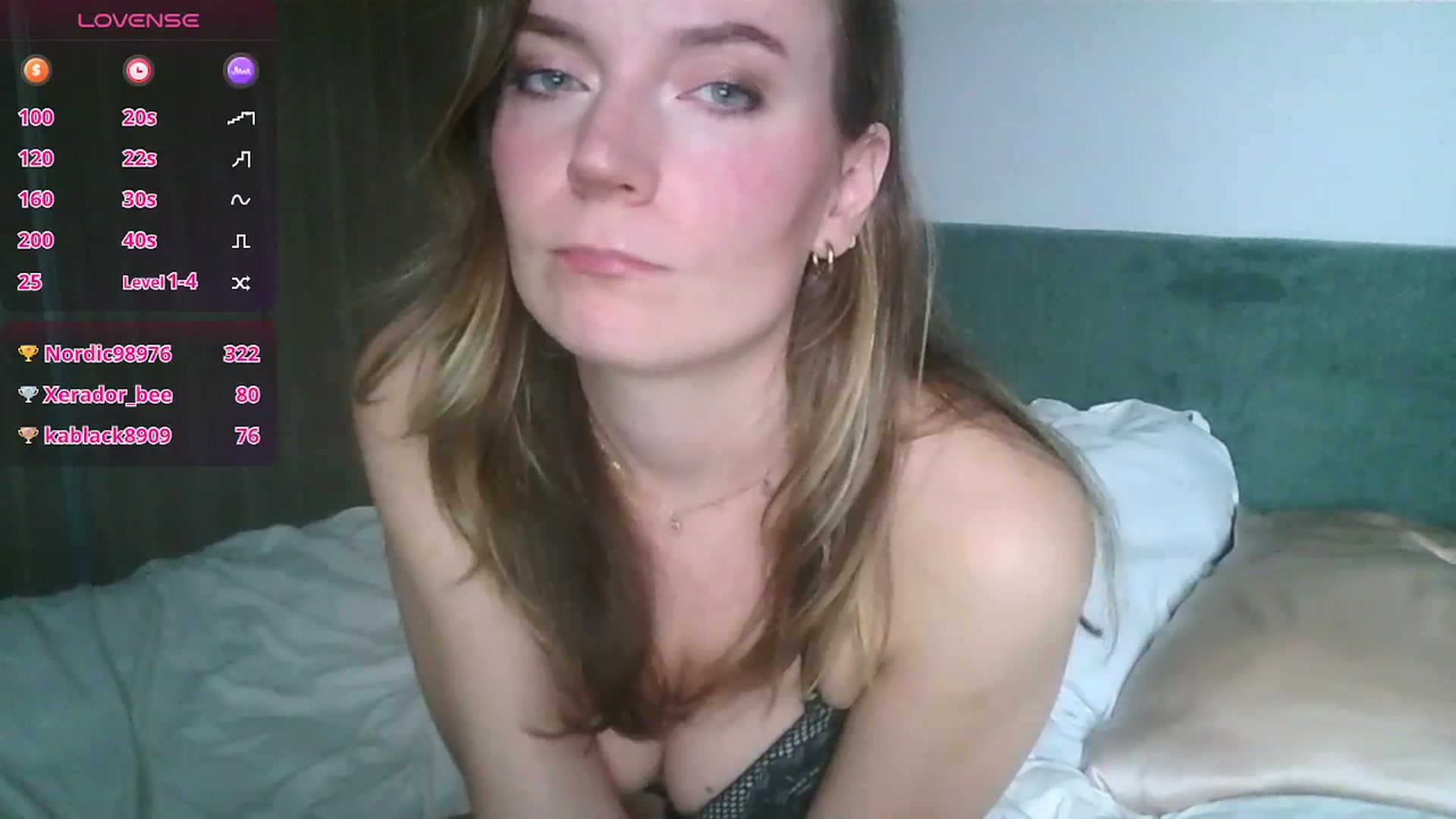 Gallery image thumbnail from Ana_Alexis's myfreecams stream on, 10/30/2024, 13:27 image 18 of 20