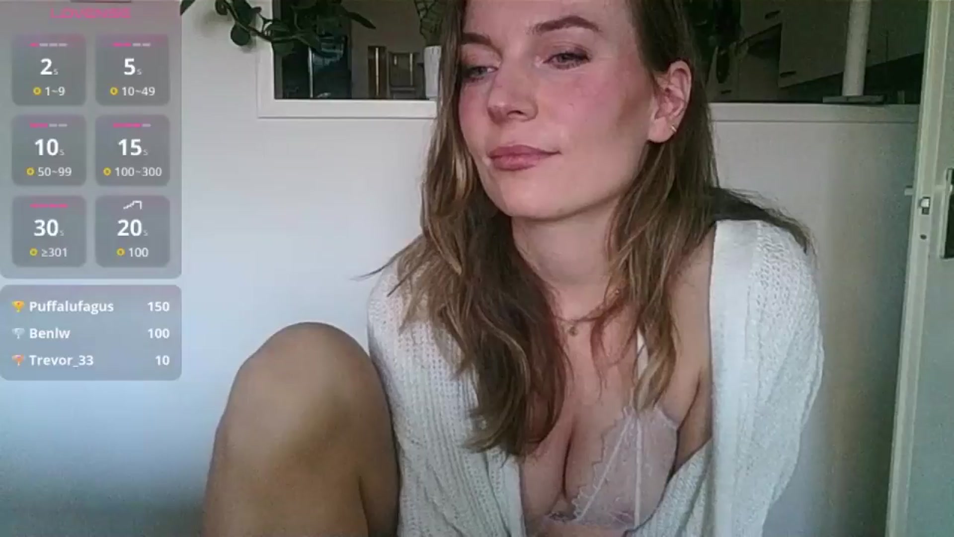 Gallery image thumbnail from Ana_Alexis's myfreecams stream on, 11/05/2024, 14:14 image 10 of 20