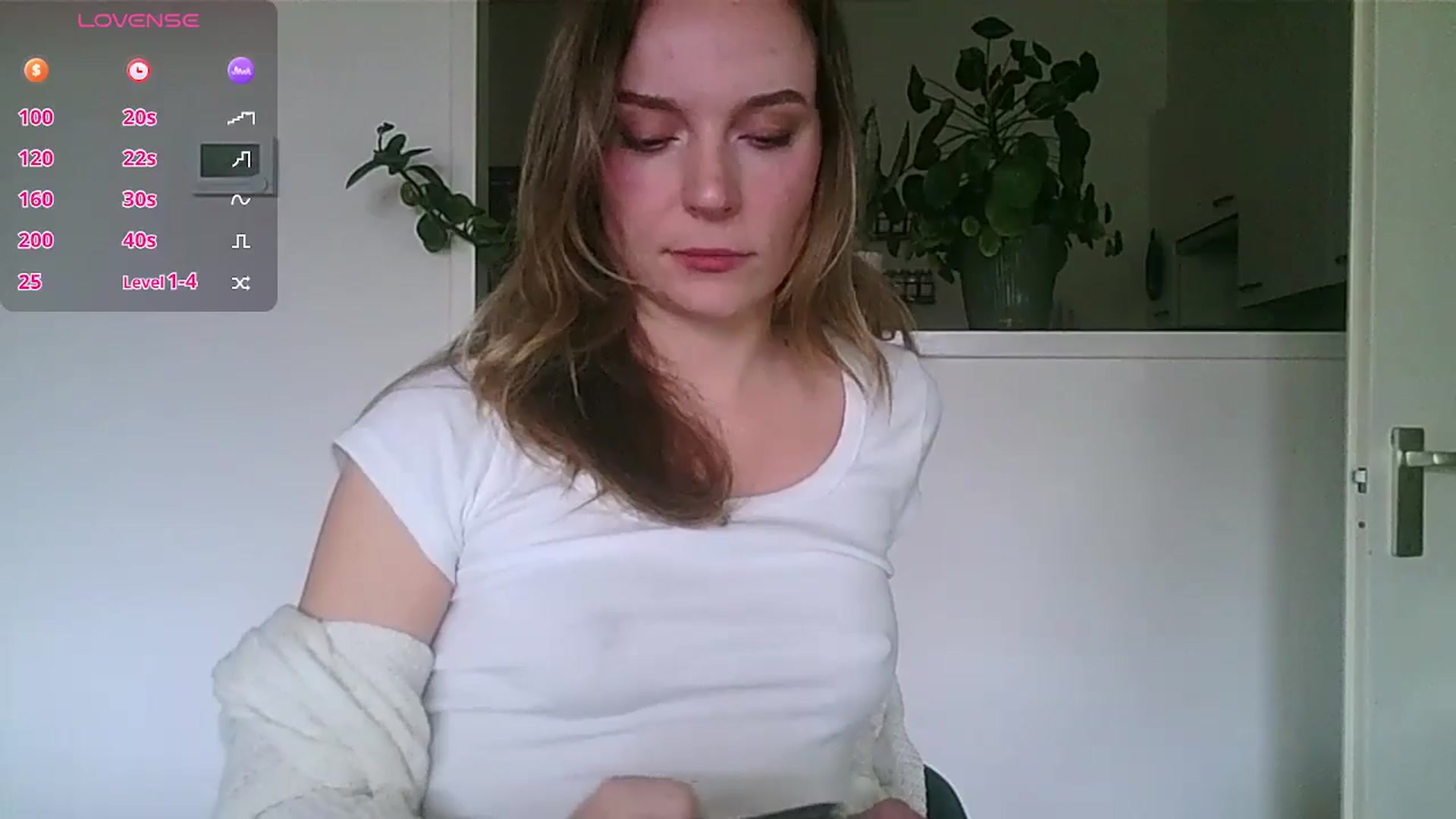 Gallery image thumbnail from Ana_Alexis's myfreecams stream on, 11/13/2024, 12:02 image 17 of 20