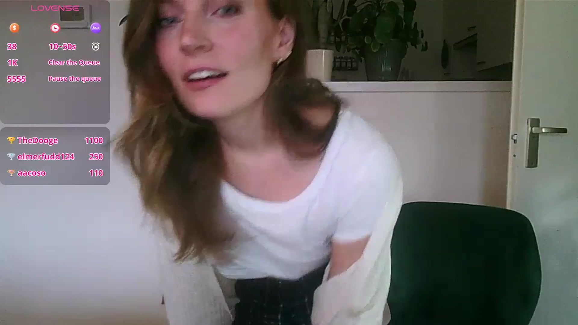 Gallery image thumbnail from Ana_Alexis's myfreecams stream on, 11/13/2024, 14:27 image 11 of 20