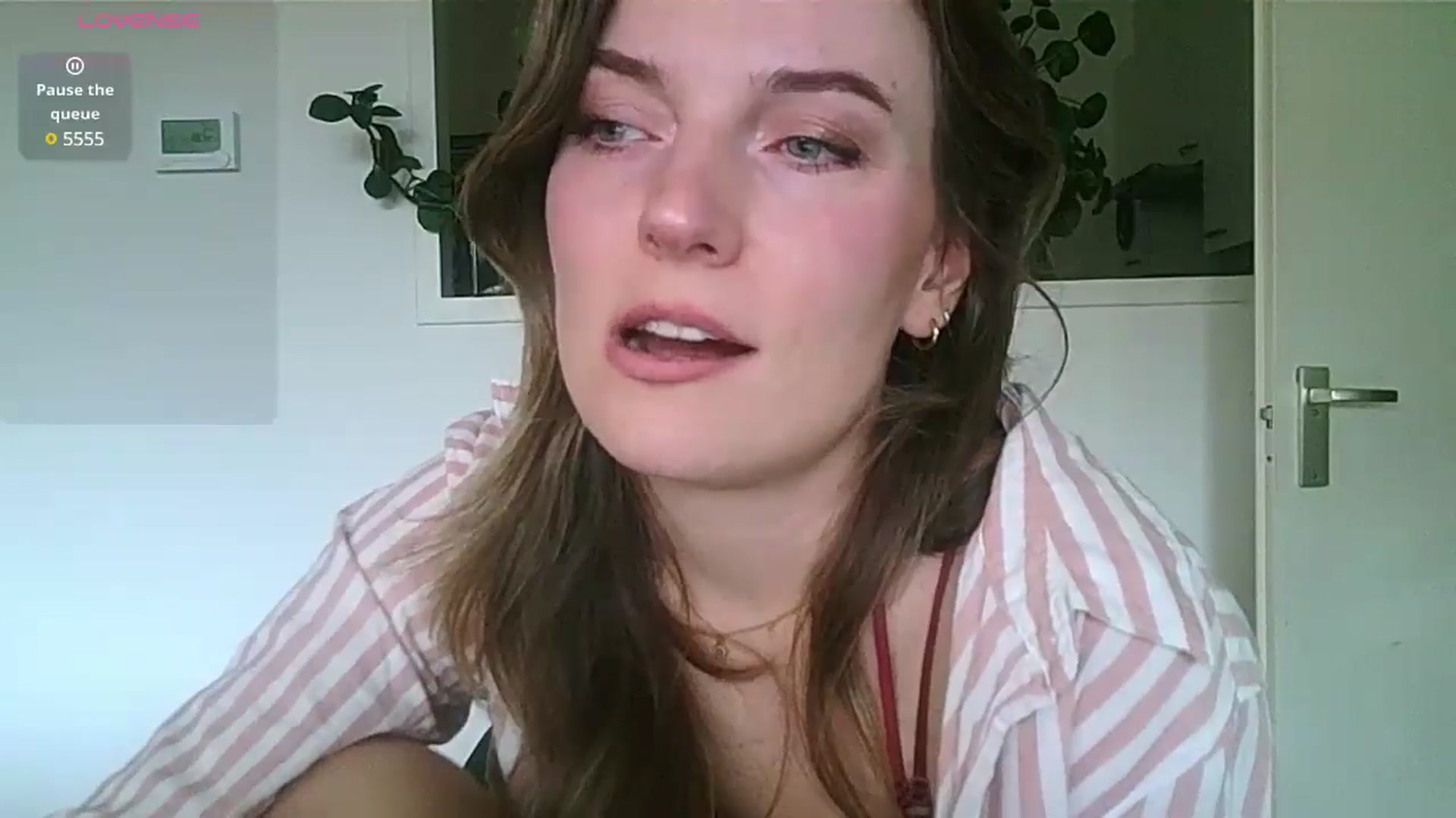 Gallery image thumbnail from Ana_Alexis's myfreecams stream on, 11/18/2024, 13:31 image 4 of 20