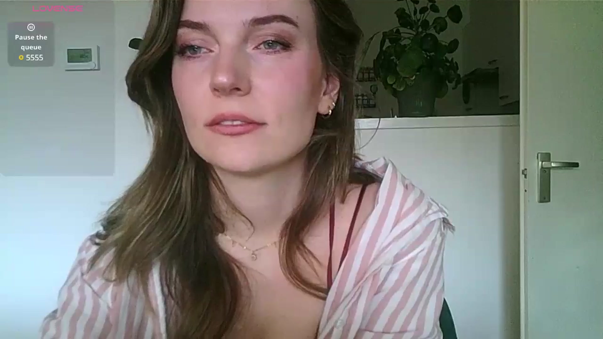 Gallery image thumbnail from Ana_Alexis's myfreecams stream on, 11/18/2024, 13:31 image 3 of 20