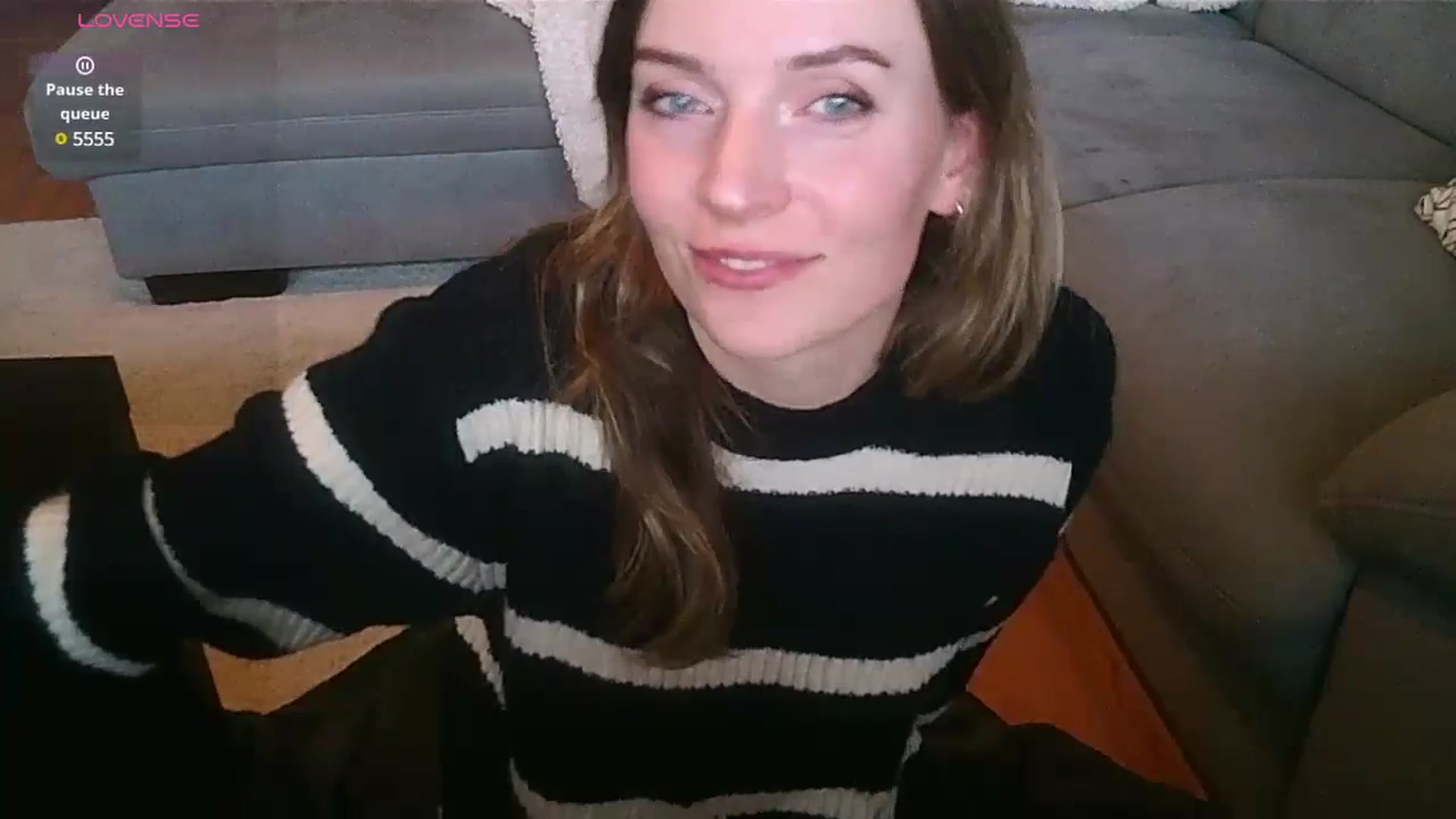 Gallery image thumbnail from Ana_Alexis's myfreecams stream on, 11/19/2024, 14:39 image 8 of 20