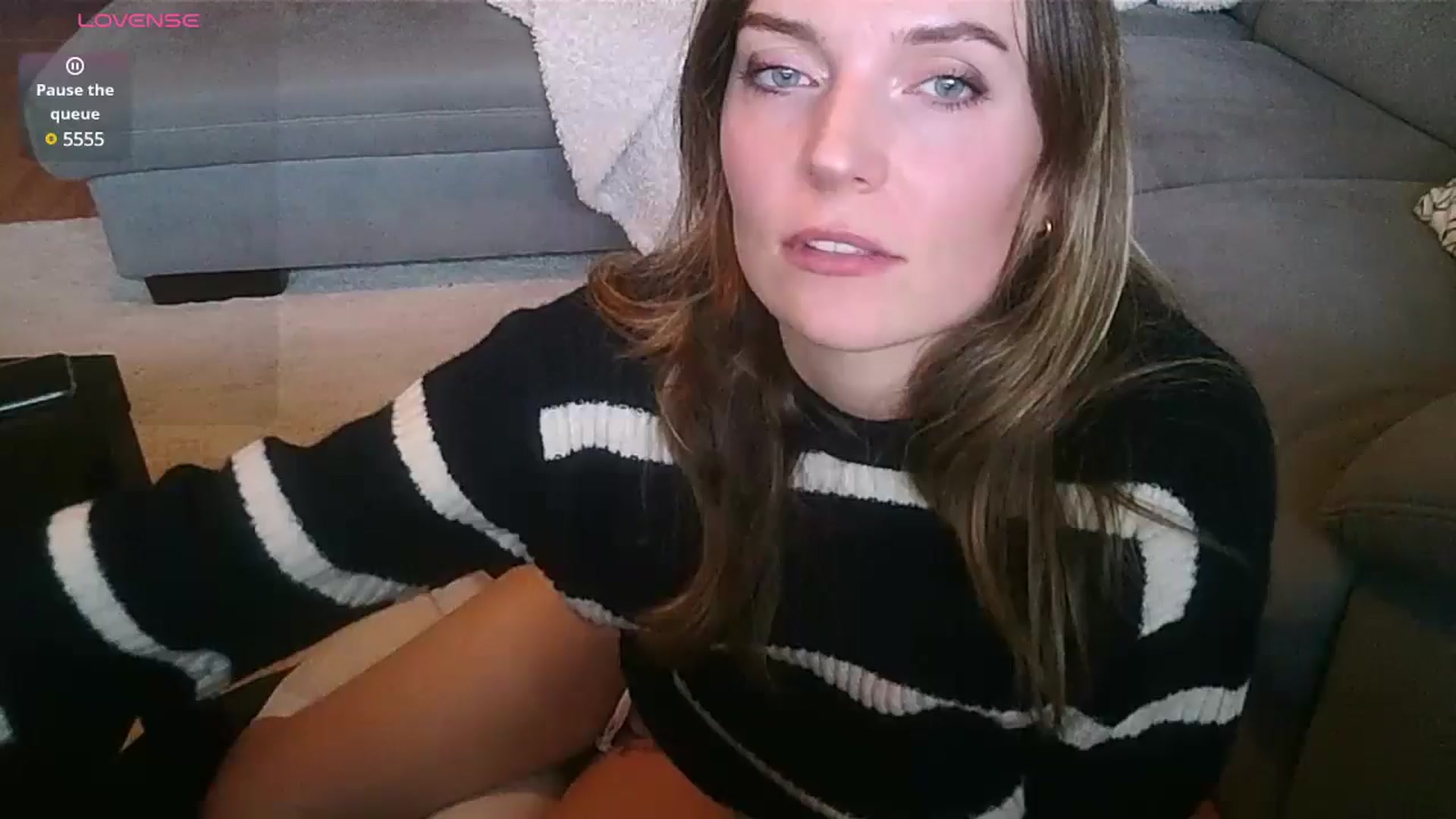 Gallery image thumbnail from Ana_Alexis's myfreecams stream on, 11/19/2024, 14:39 image 10 of 20