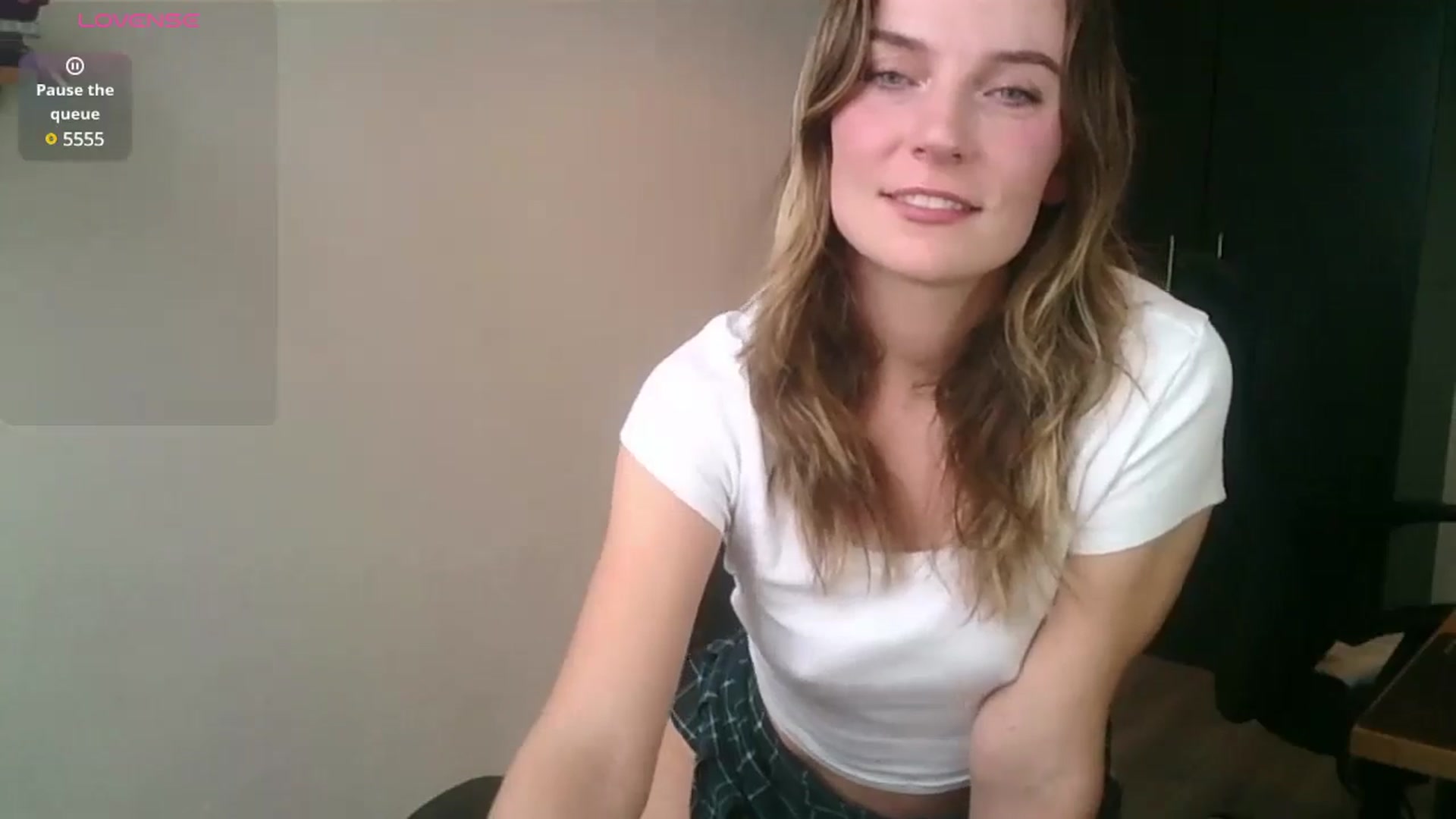 Gallery image thumbnail from Ana_Alexis's myfreecams stream on, 11/22/2024, 13:43 image 19 of 20