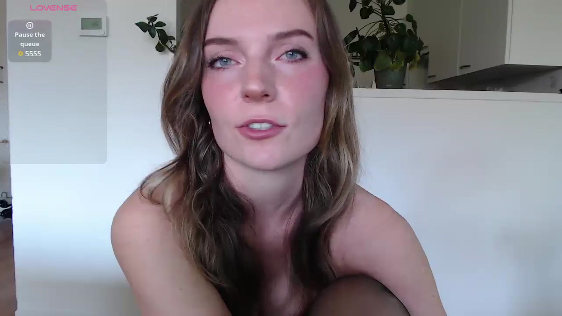 Gallery image thumbnail from Ana_Alexis's myfreecams stream on, 11/26/2024, 12:29 image 17 of 20