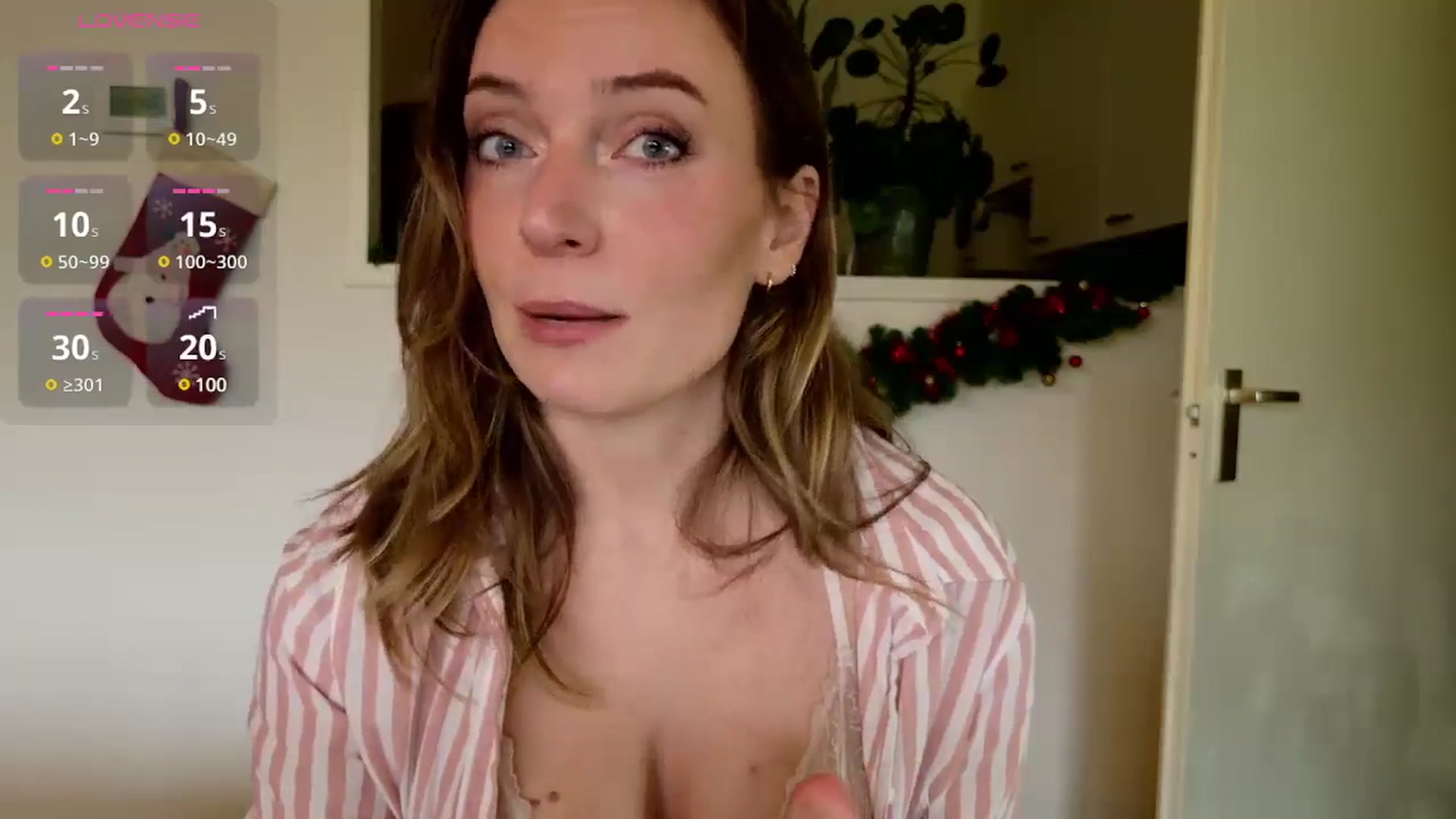 Gallery image thumbnail from Ana_Alexis's myfreecams stream on, 12/04/2024, 13:56 image 9 of 20