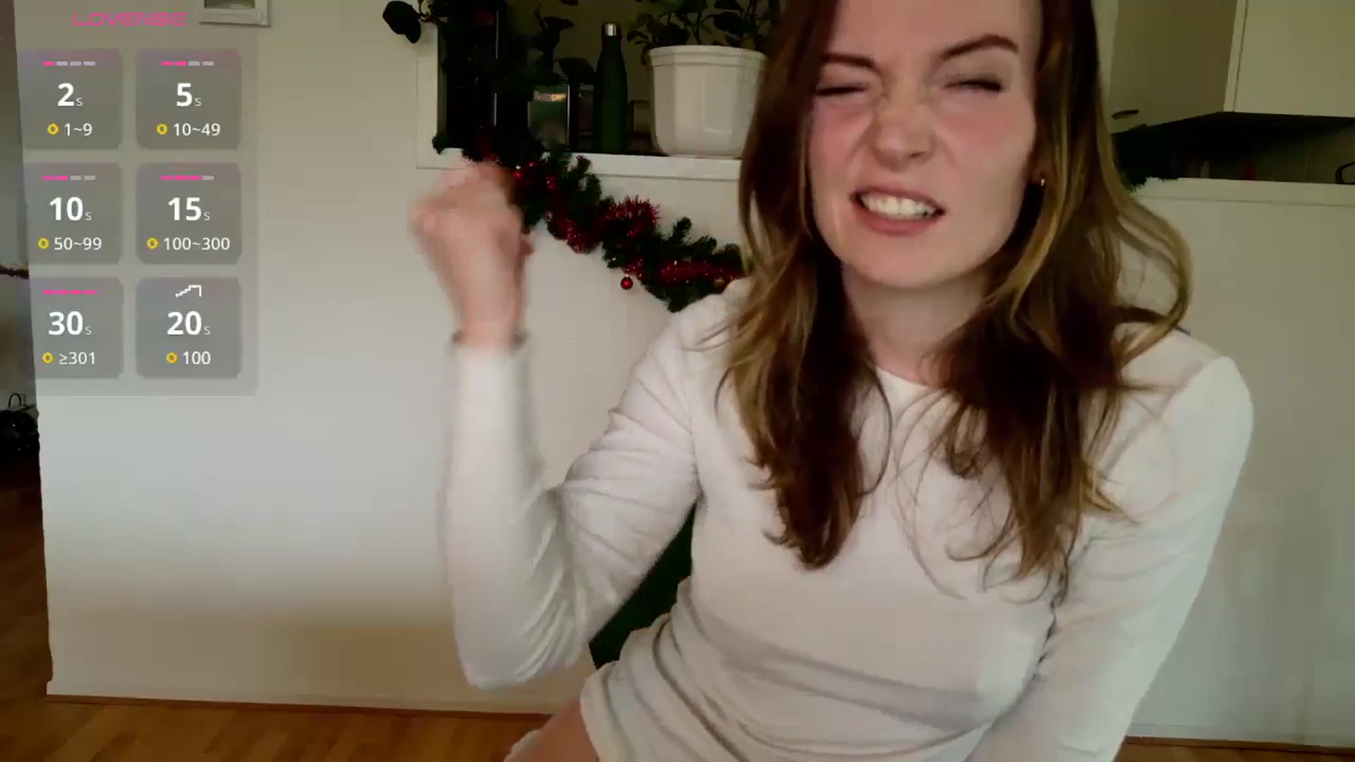 Gallery image thumbnail from Ana_Alexis's myfreecams stream on, 12/17/2024, 14:15 image 6 of 20