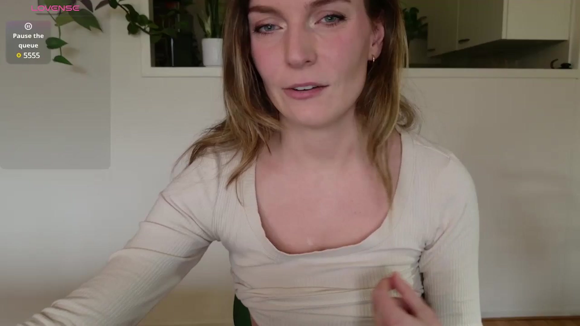 Gallery image thumbnail from Ana_Alexis's myfreecams stream on, 01/21/2025, 14:16 image 2 of 20