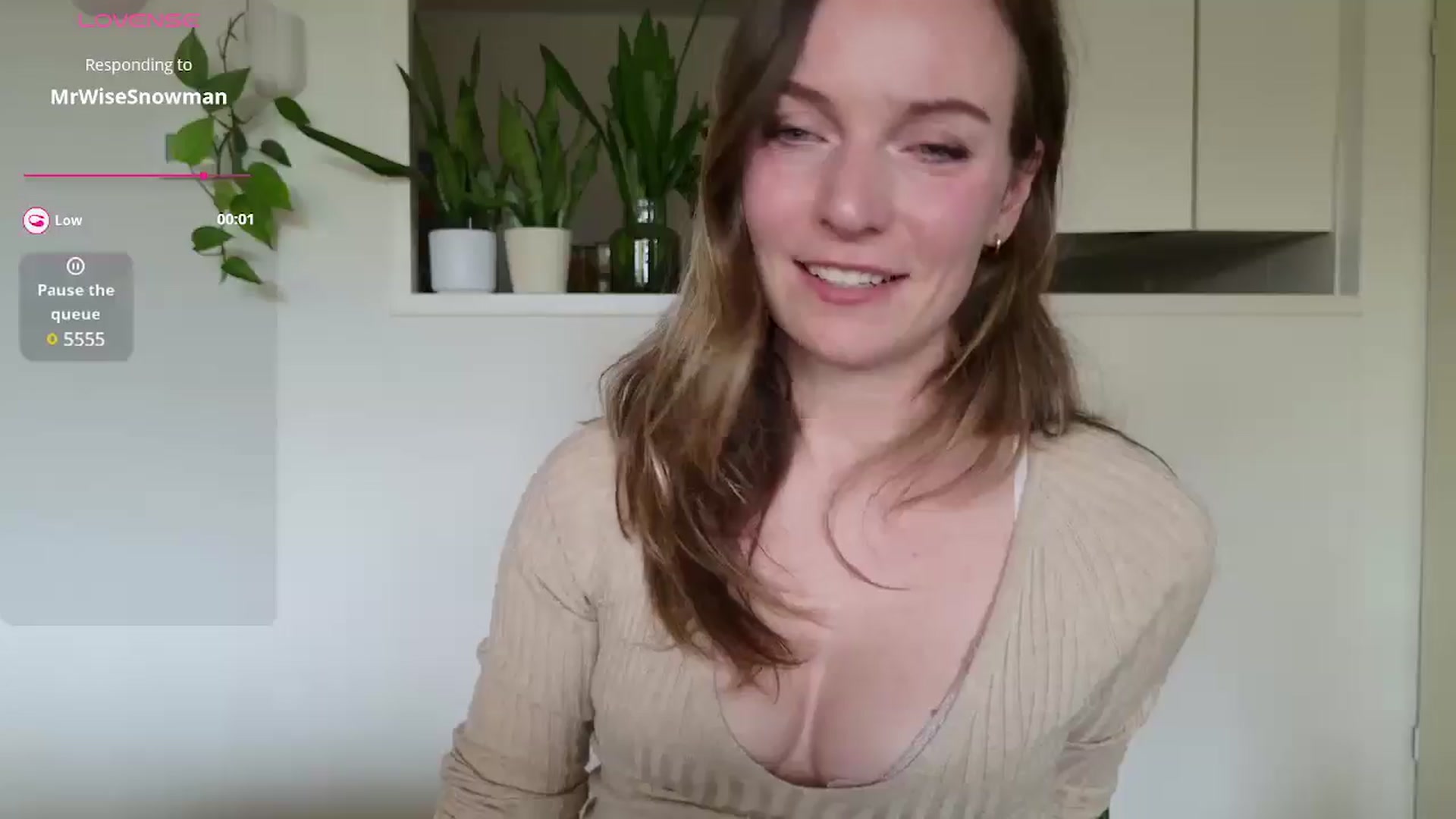 Gallery image thumbnail from Ana_Alexis's myfreecams stream on, 02/21/2025, 14:29 image 12 of 20