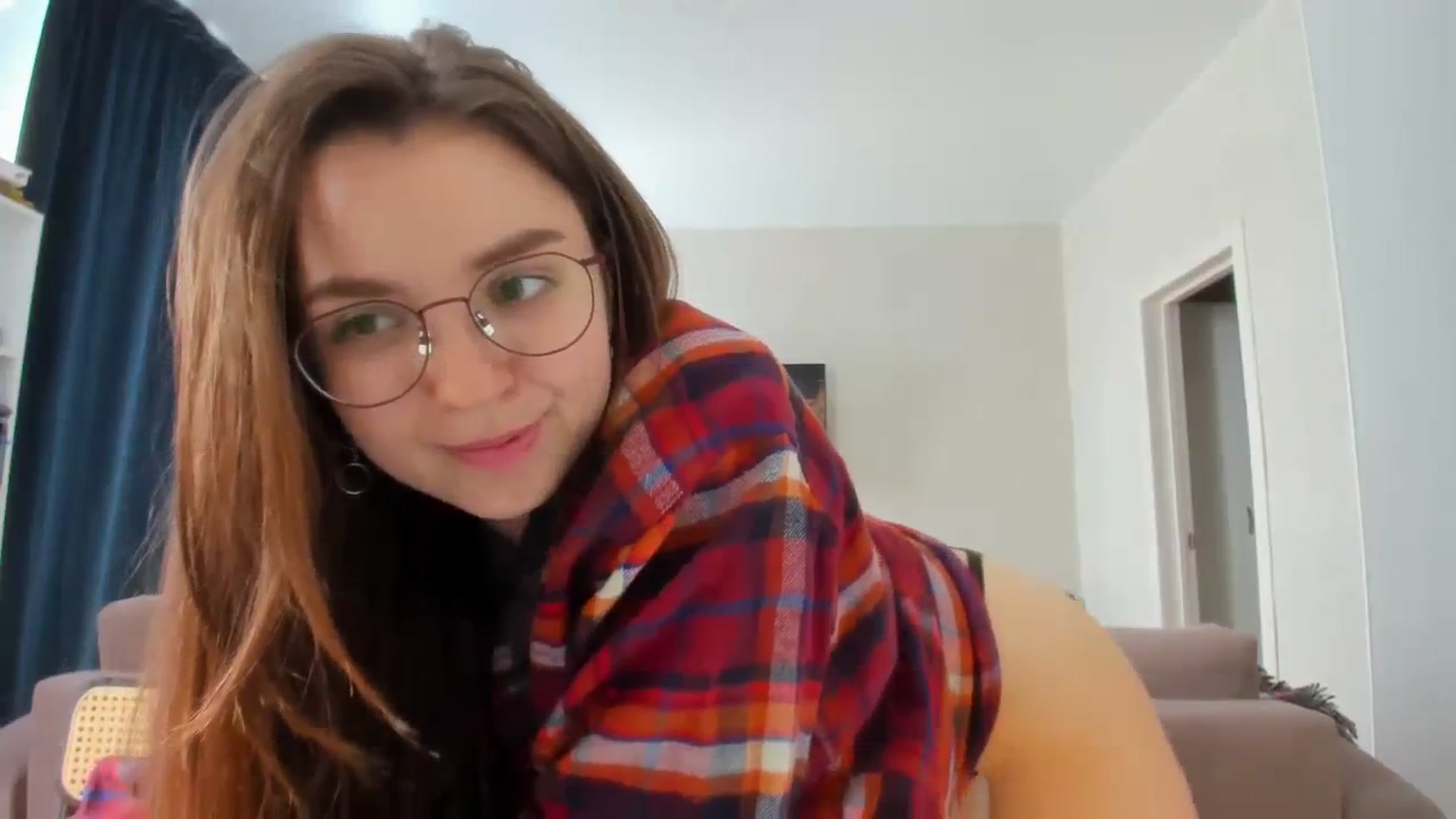 Gallery image thumbnail from Ana_Bird's myfreecams stream on, 03/15/2024, 06:10 image 5 of 20