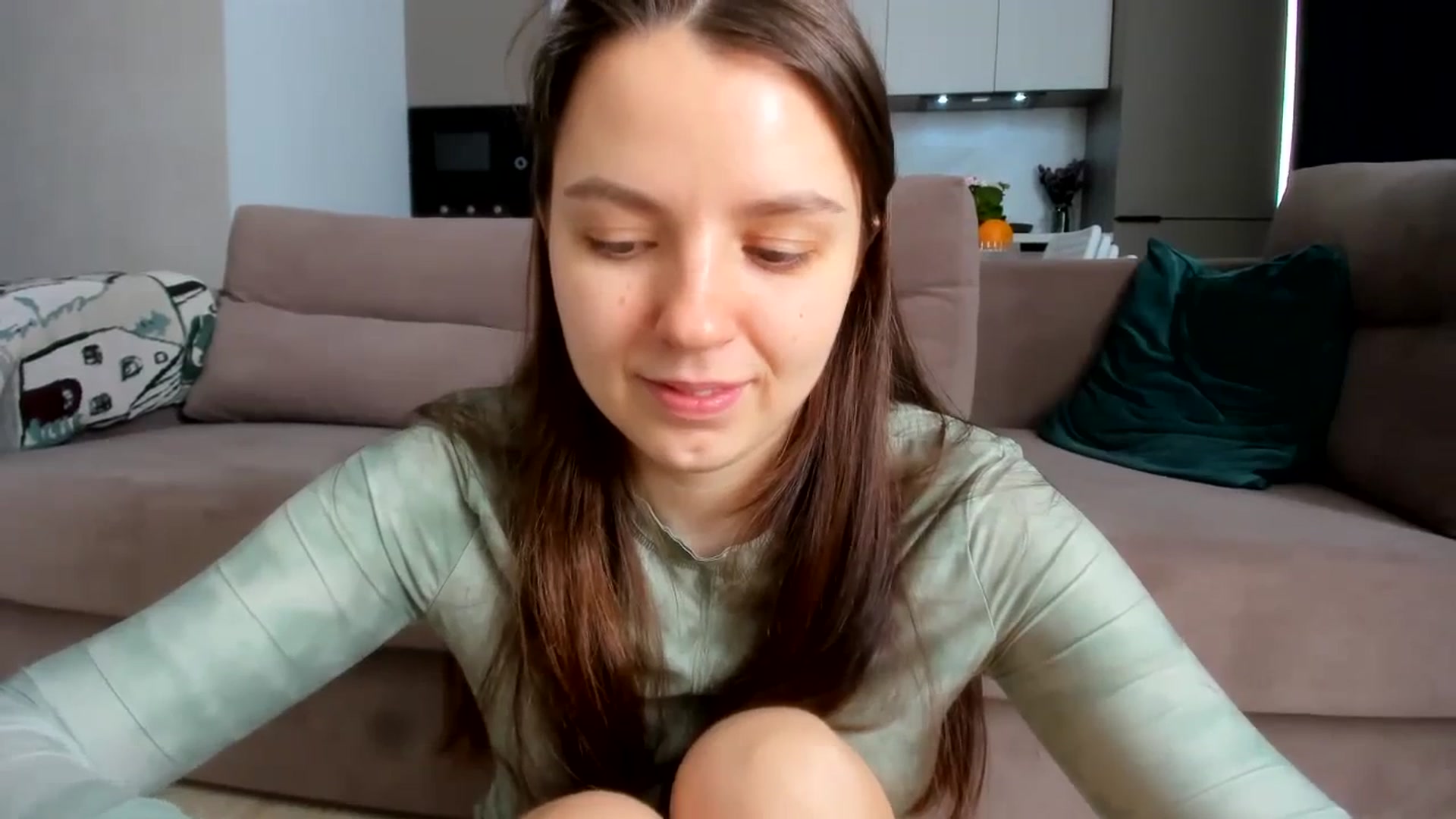Gallery image thumbnail from Ana_Bird's myfreecams stream on, 03/21/2024, 04:37 image 12 of 20