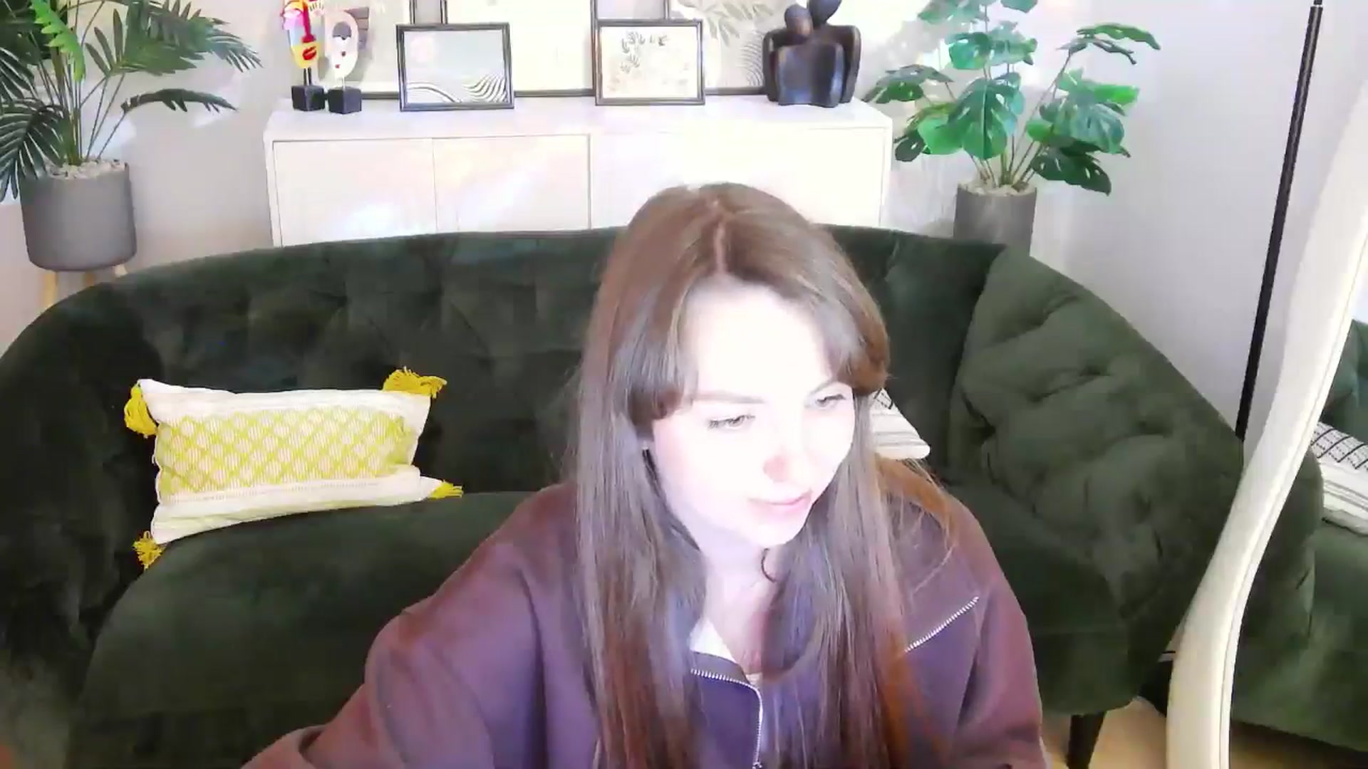 Gallery image thumbnail from Ana_Bird's myfreecams stream on, 04/01/2025, 12:50 image 12 of 20