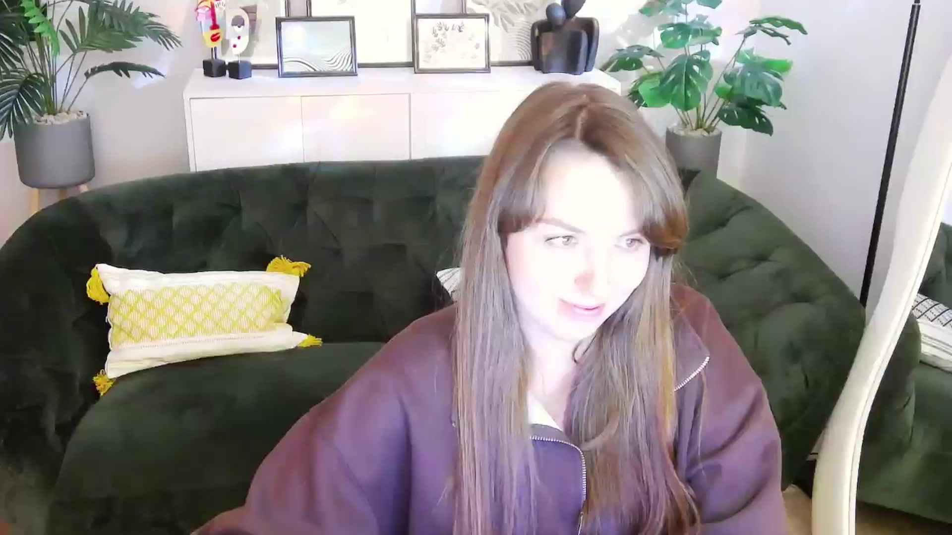 Gallery image thumbnail from Ana_Bird's myfreecams stream on, 04/01/2025, 12:50 image 7 of 20