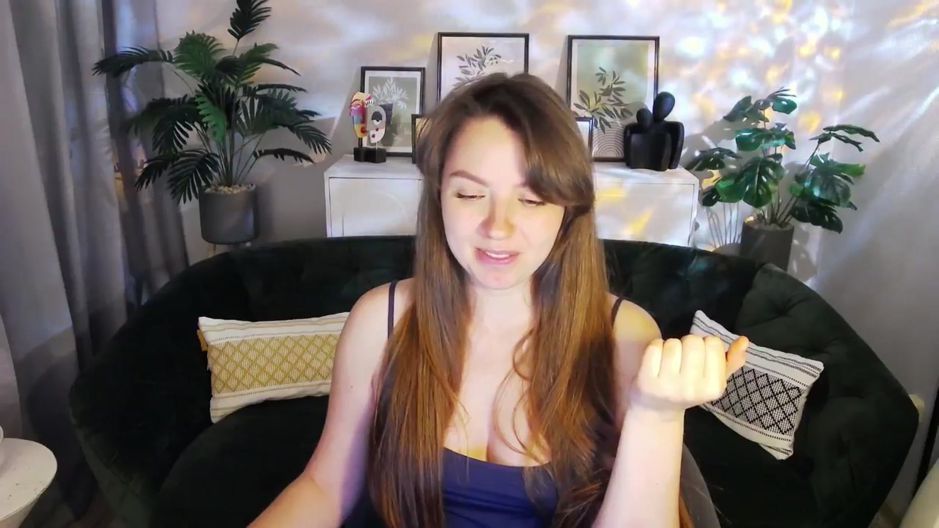 Gallery image thumbnail from Ana_Bird's myfreecams stream on, 04/06/2025, 07:05 image 8 of 20