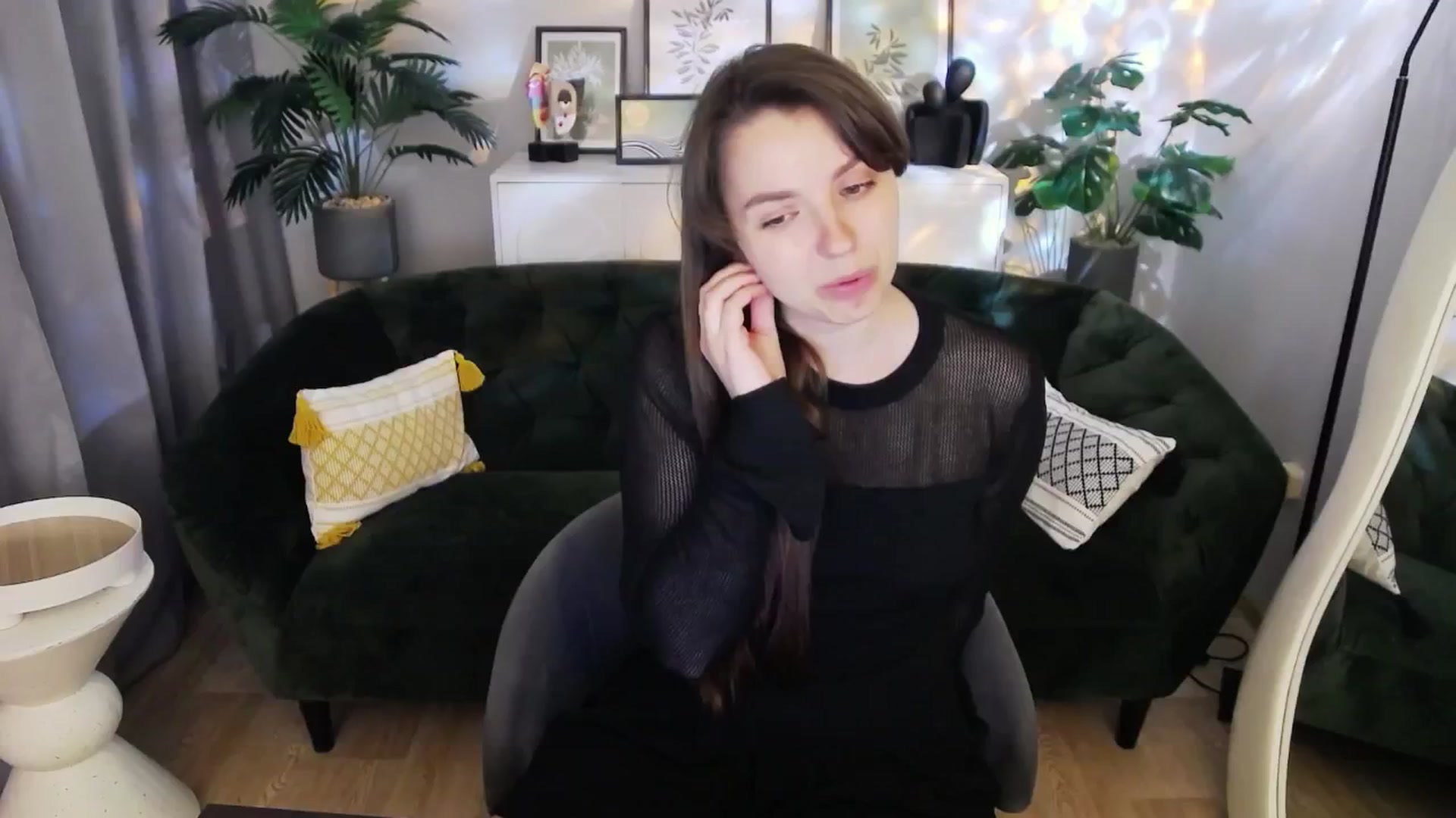 Gallery image thumbnail from Ana_Bird's myfreecams stream on, 04/13/2025, 07:12 image 1 of 20