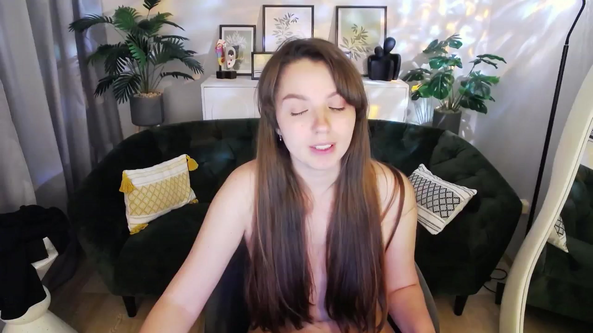 Gallery image thumbnail from Ana_Bird's myfreecams stream on, 04/13/2025, 07:28 image 1 of 20